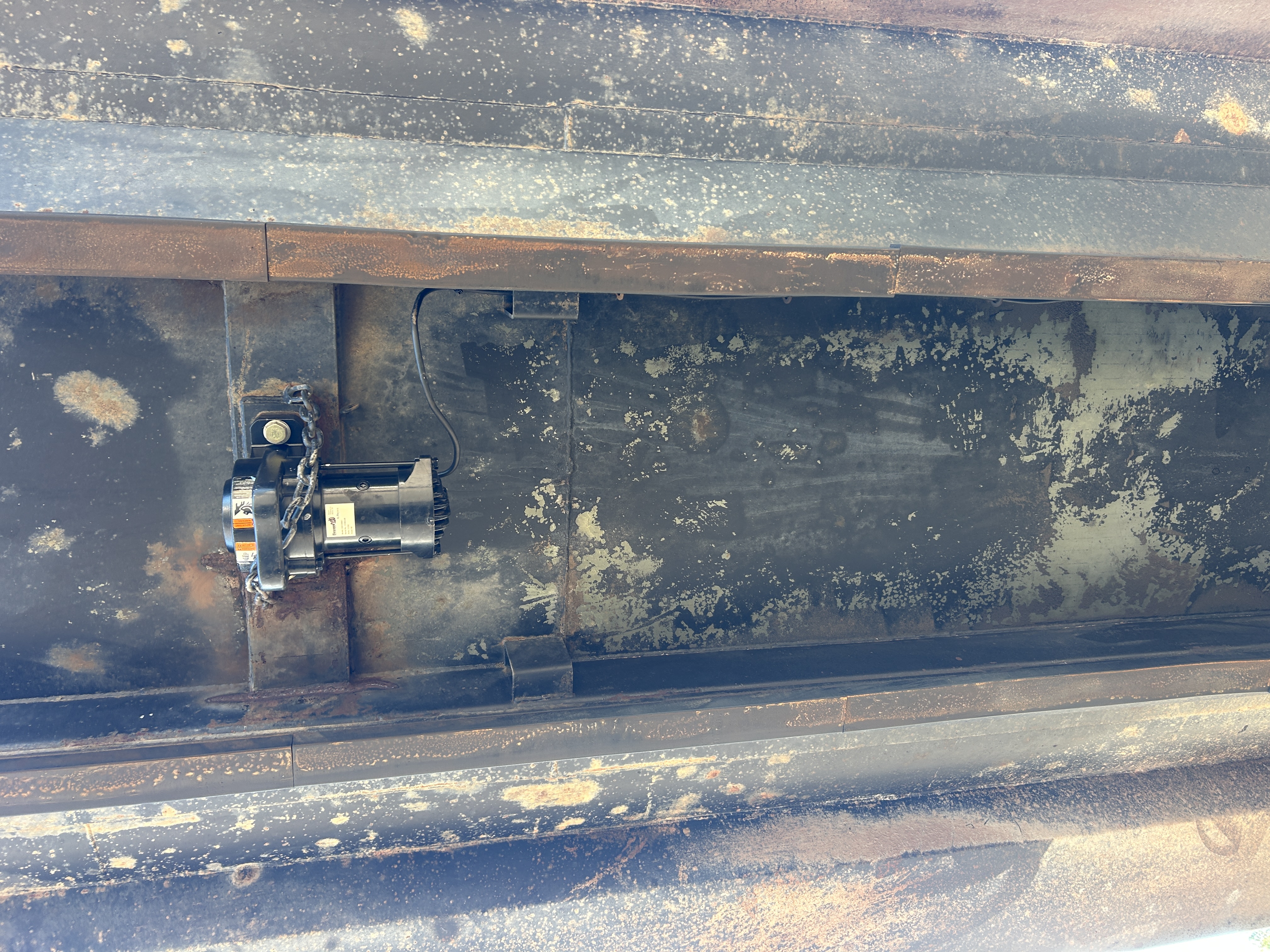 Used 2016 Kenworth T880 Quad Axle Dump Truck - Automatic