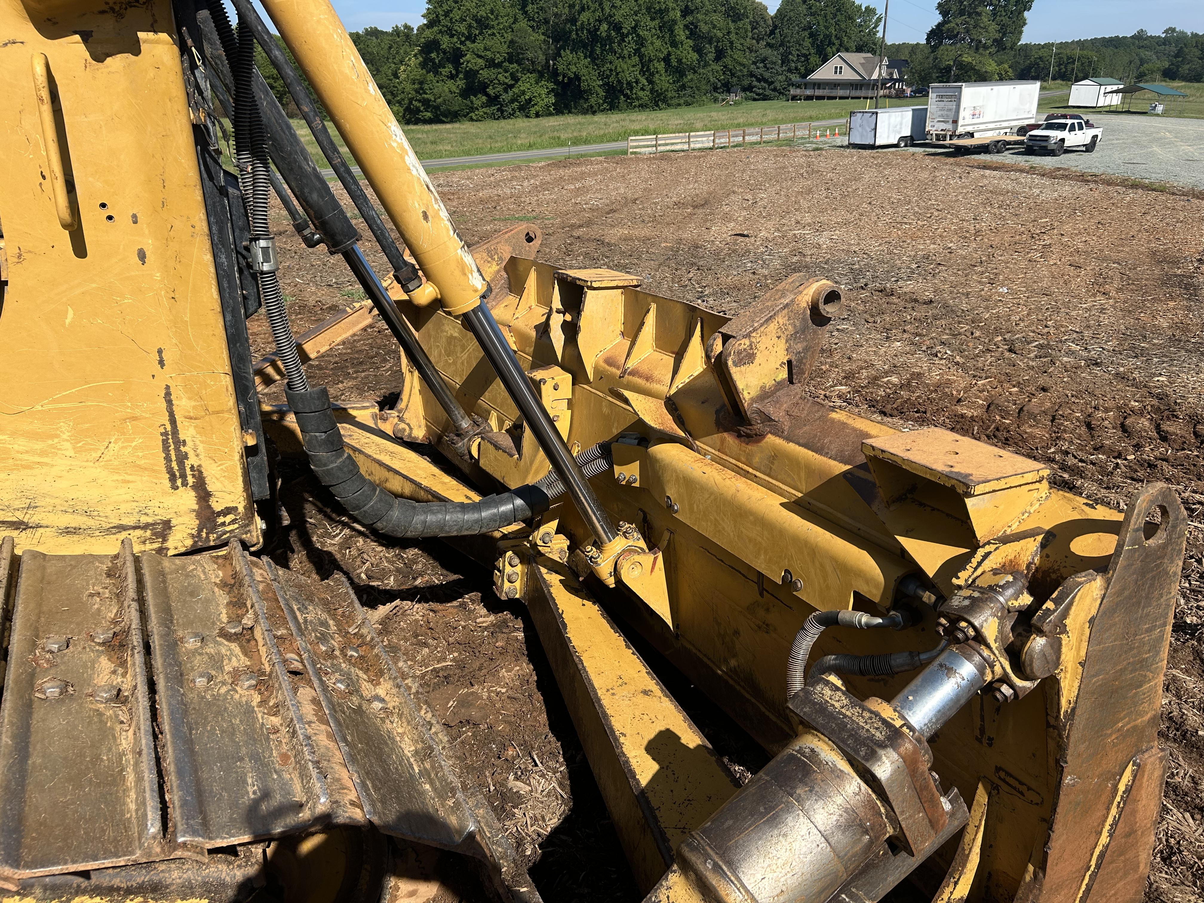 Used 2018 Caterpillar D6T LGP