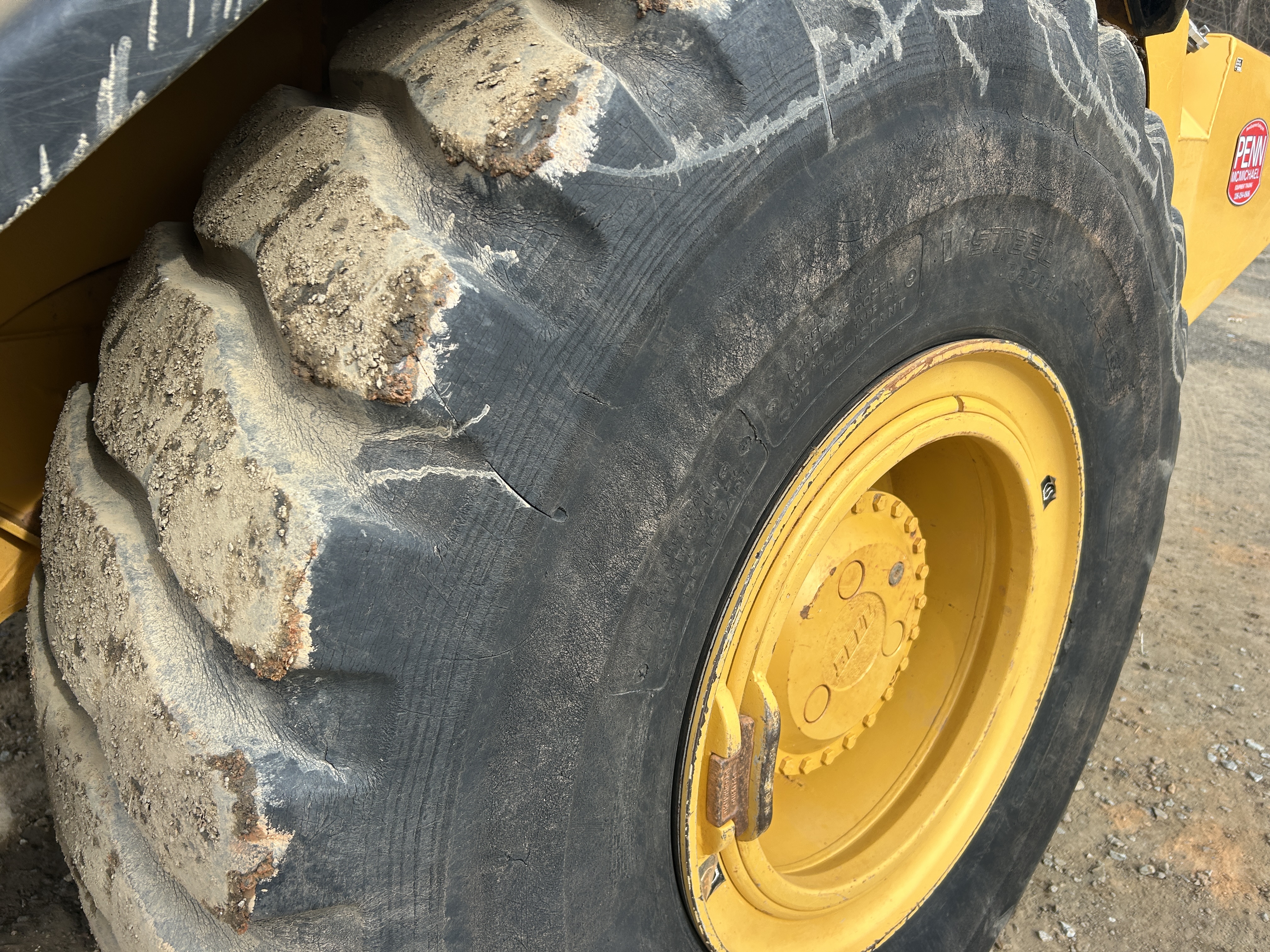 Used 2015 Deere 300D Series II