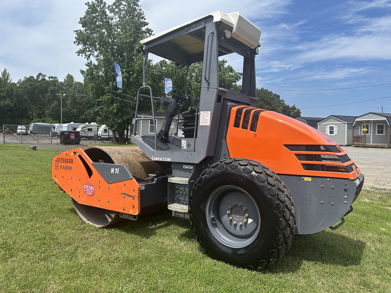 Used 2018 Hamm H7i 66" Smooth Drum Compactor