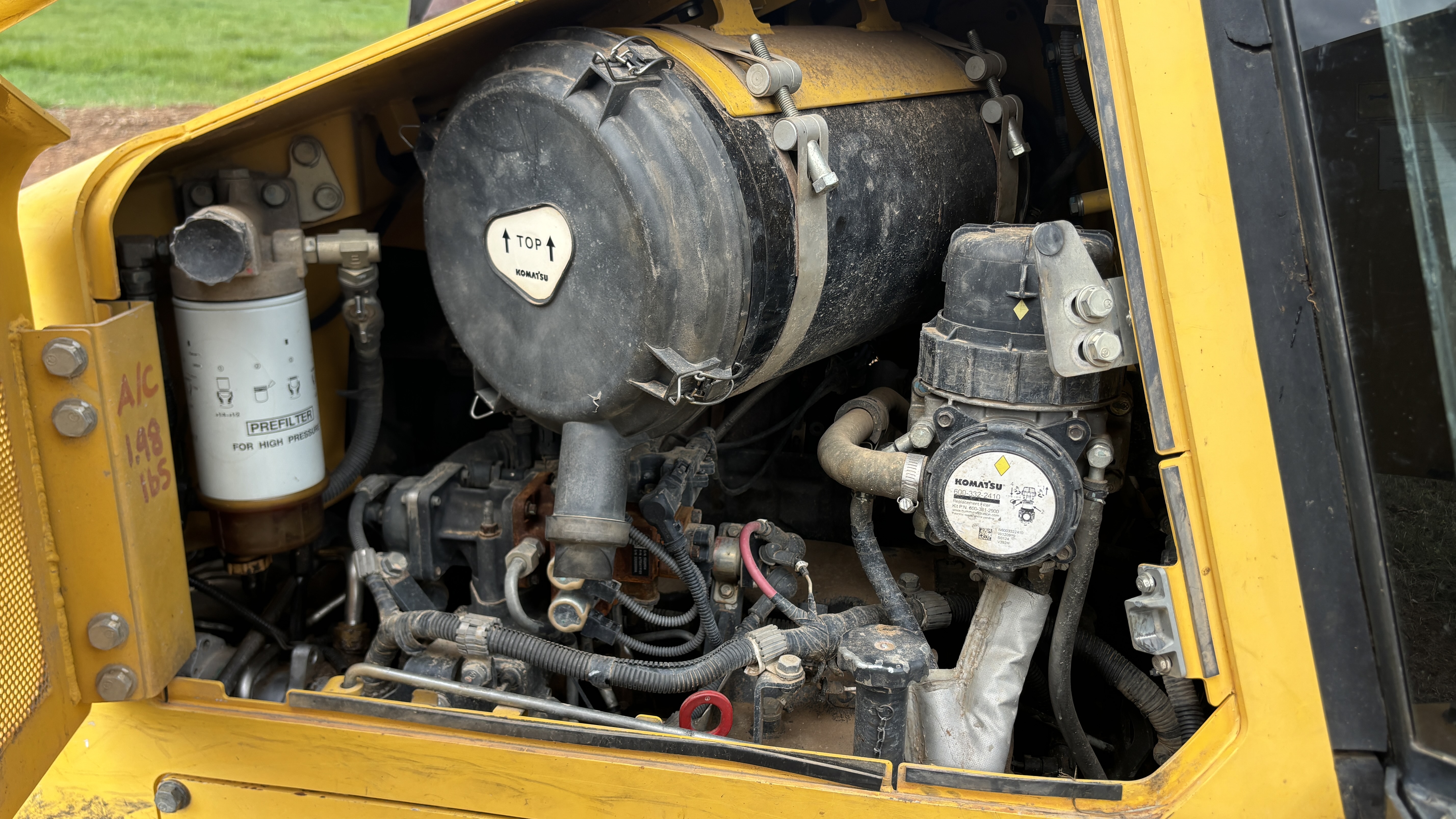 Used Nice 2013 Komatsu D61PXI-23 with BRAND NEW UNDER CARRAIGE