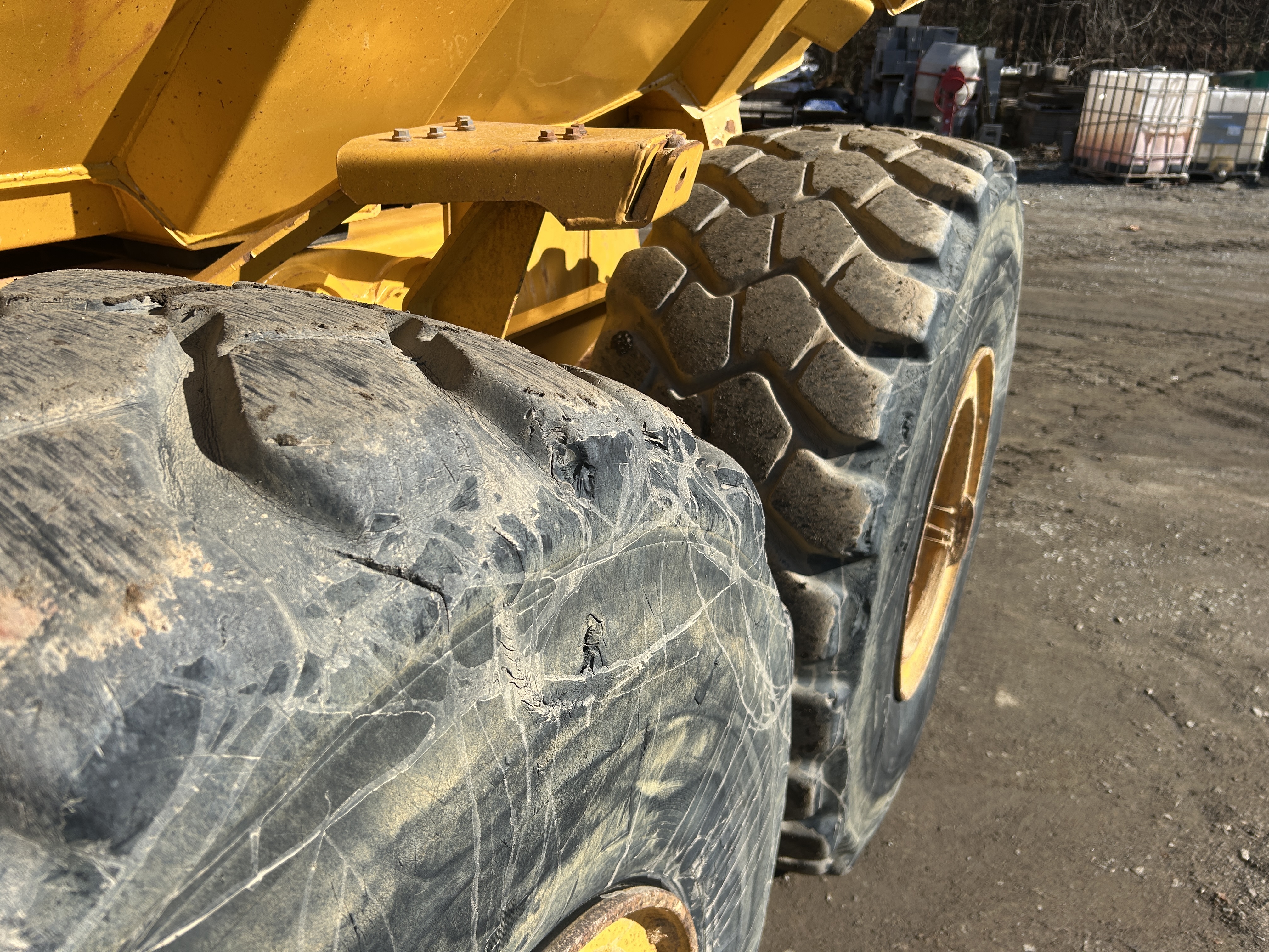 Used 2015 Deere 300D Series II