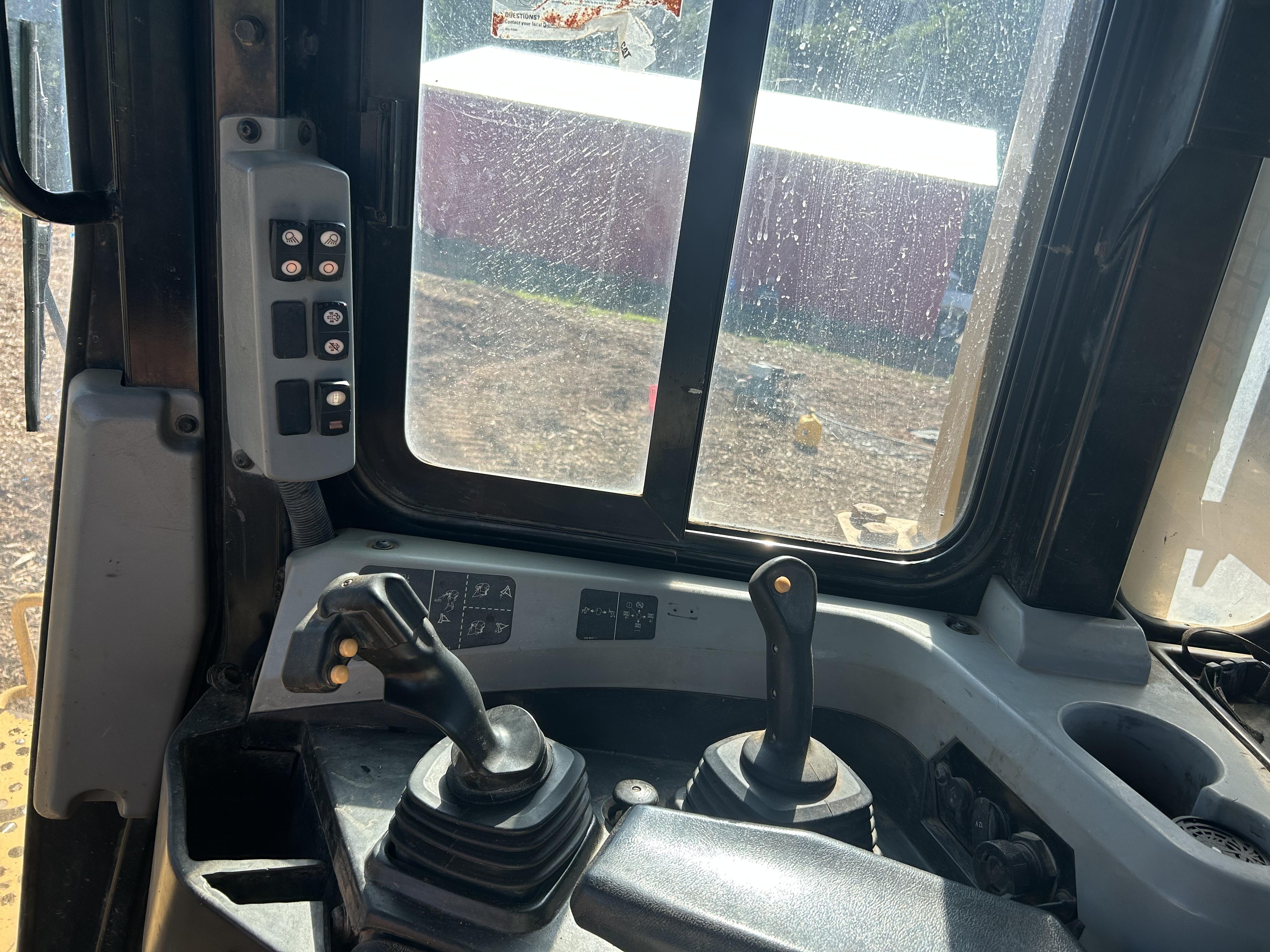 Used 2018 Caterpillar D6T LGP