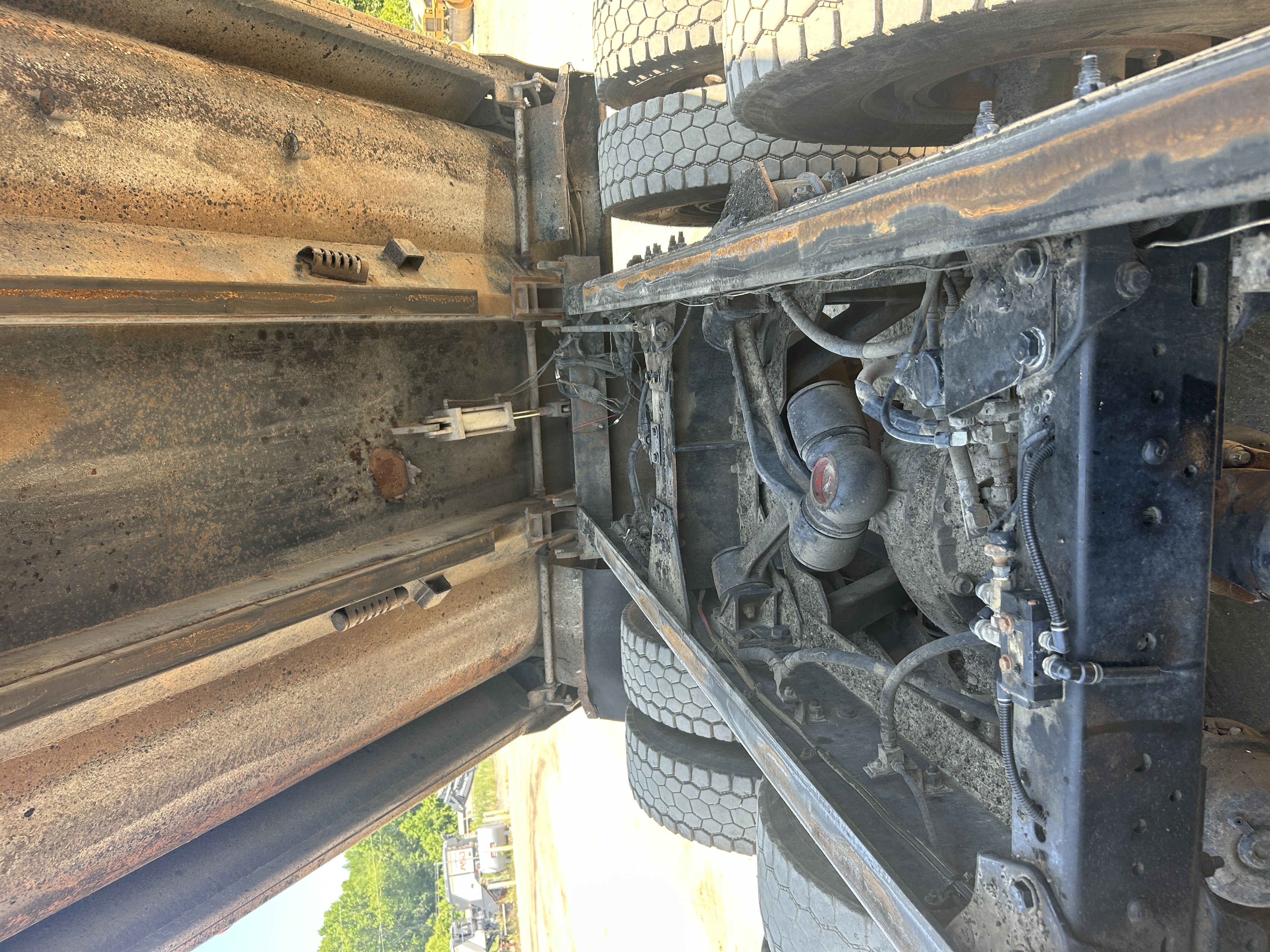 Used 2017 Kenworth T880 Quad Axle Dump Truck