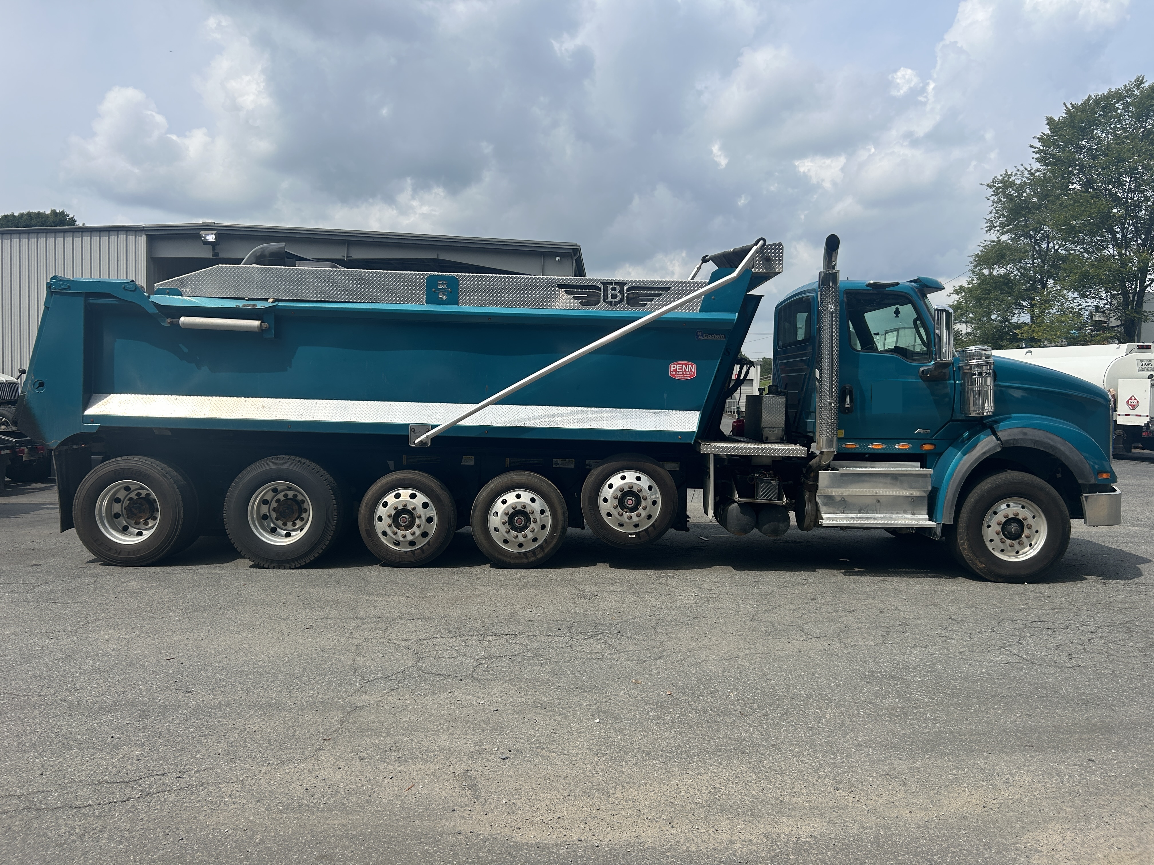Used 2023 International HX620 Servere Duty Quint Axle Dump Truck