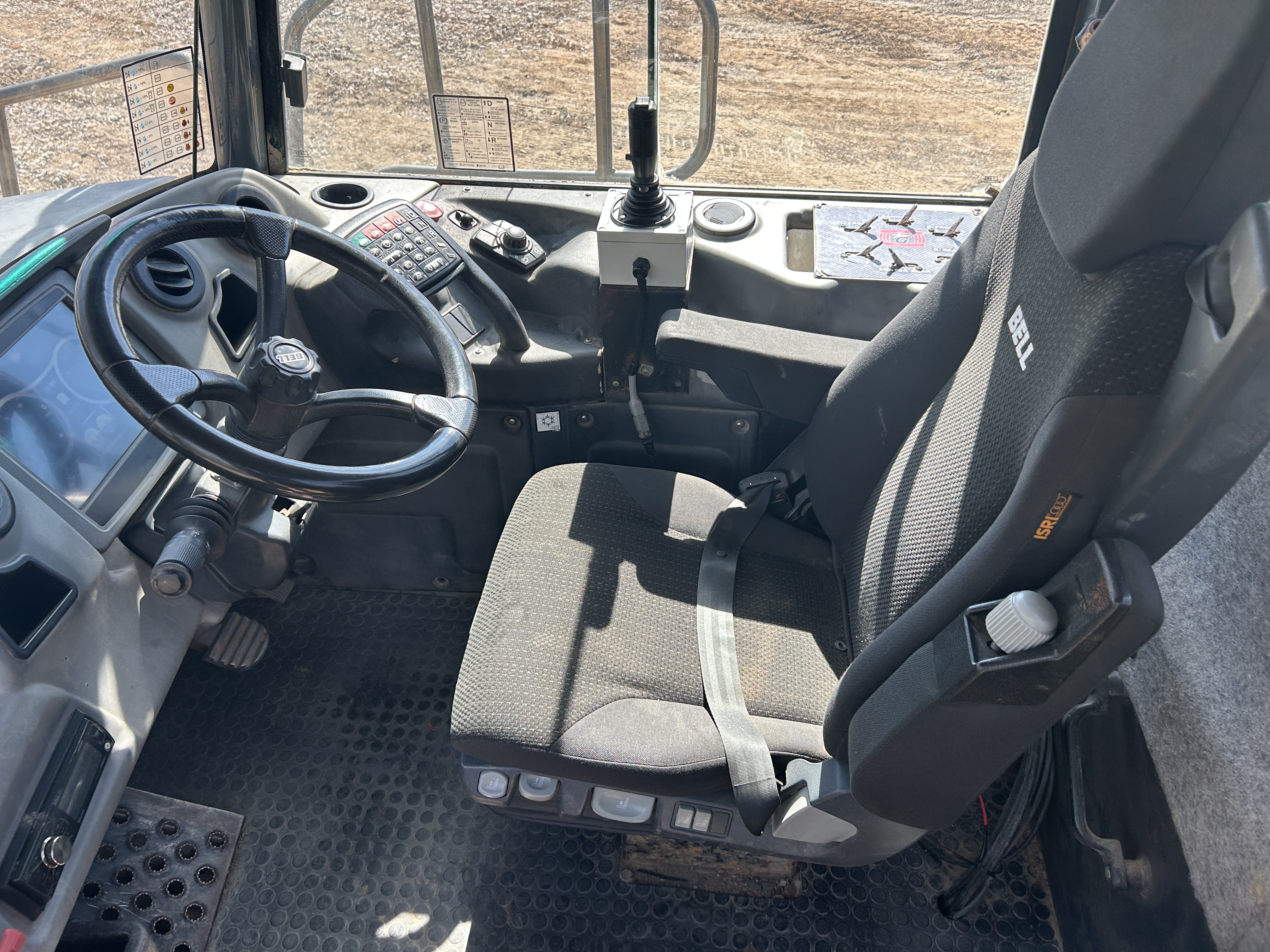 Used 2015 Bell B25E Water Truck