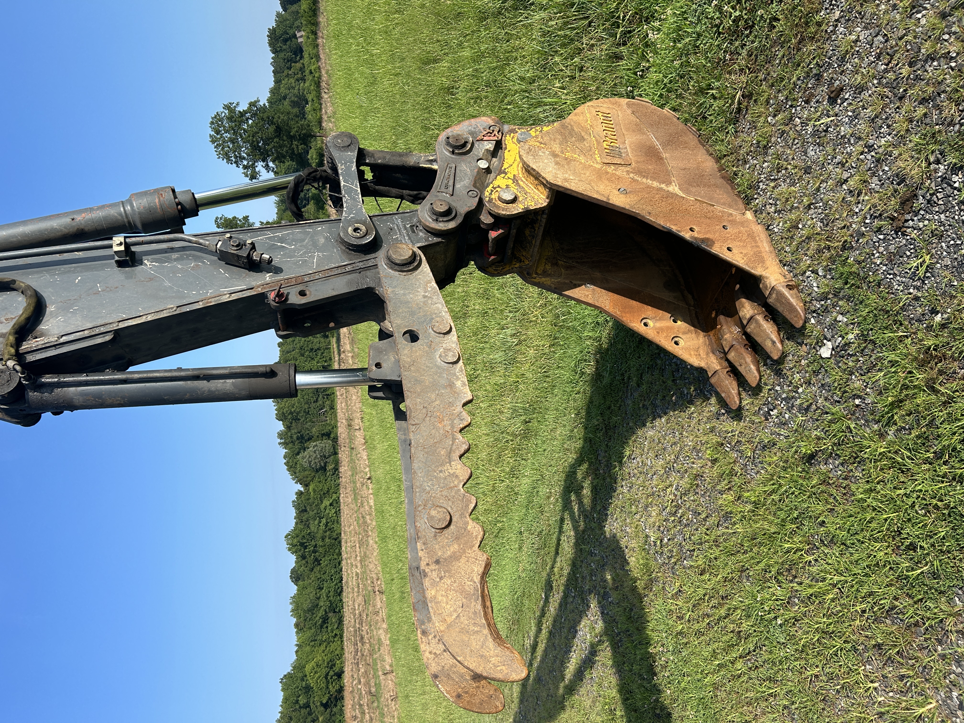 Used 2017 Deere 130G