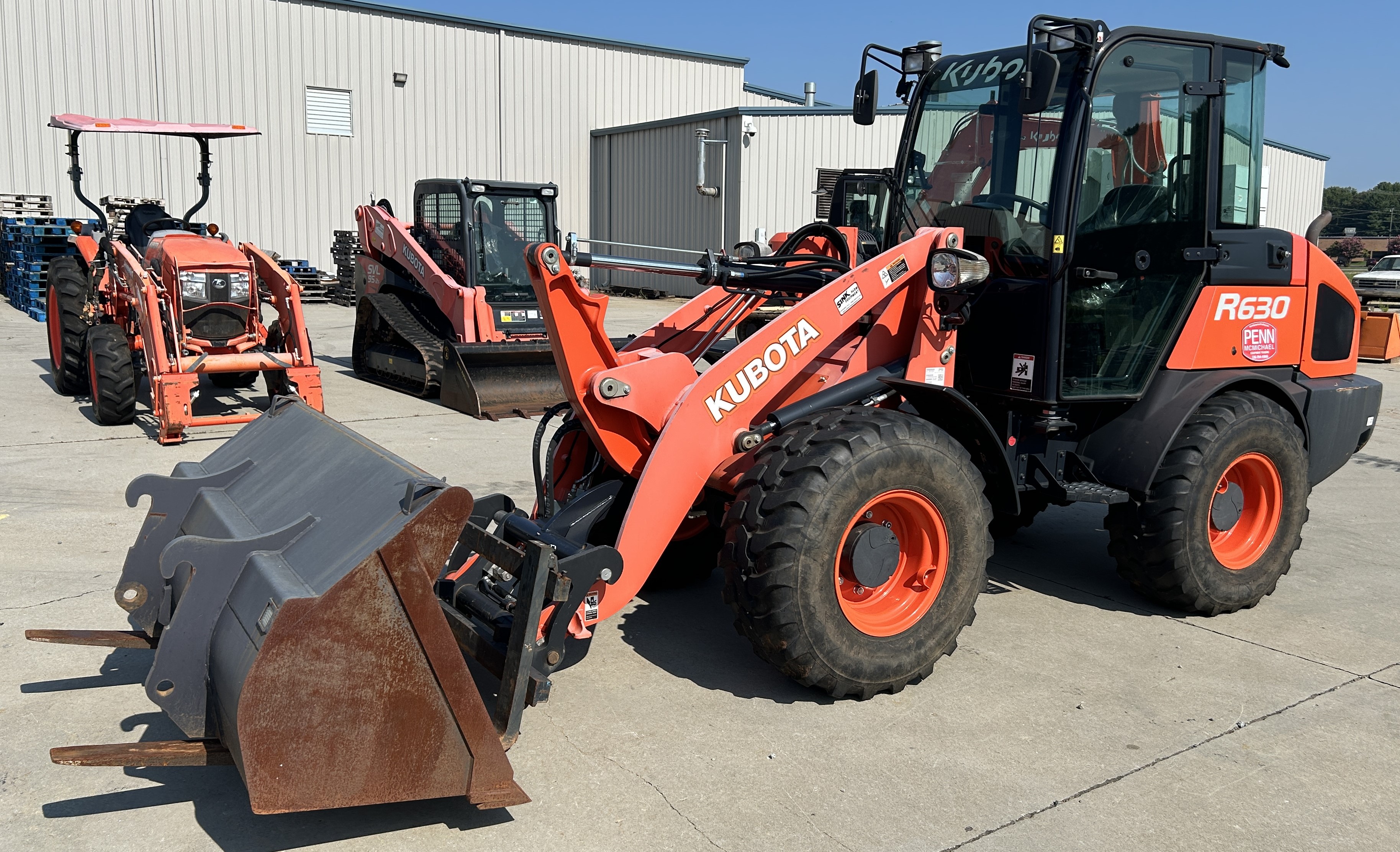 Used 2020 Kubota R630 wheel loader - never used in contruction!