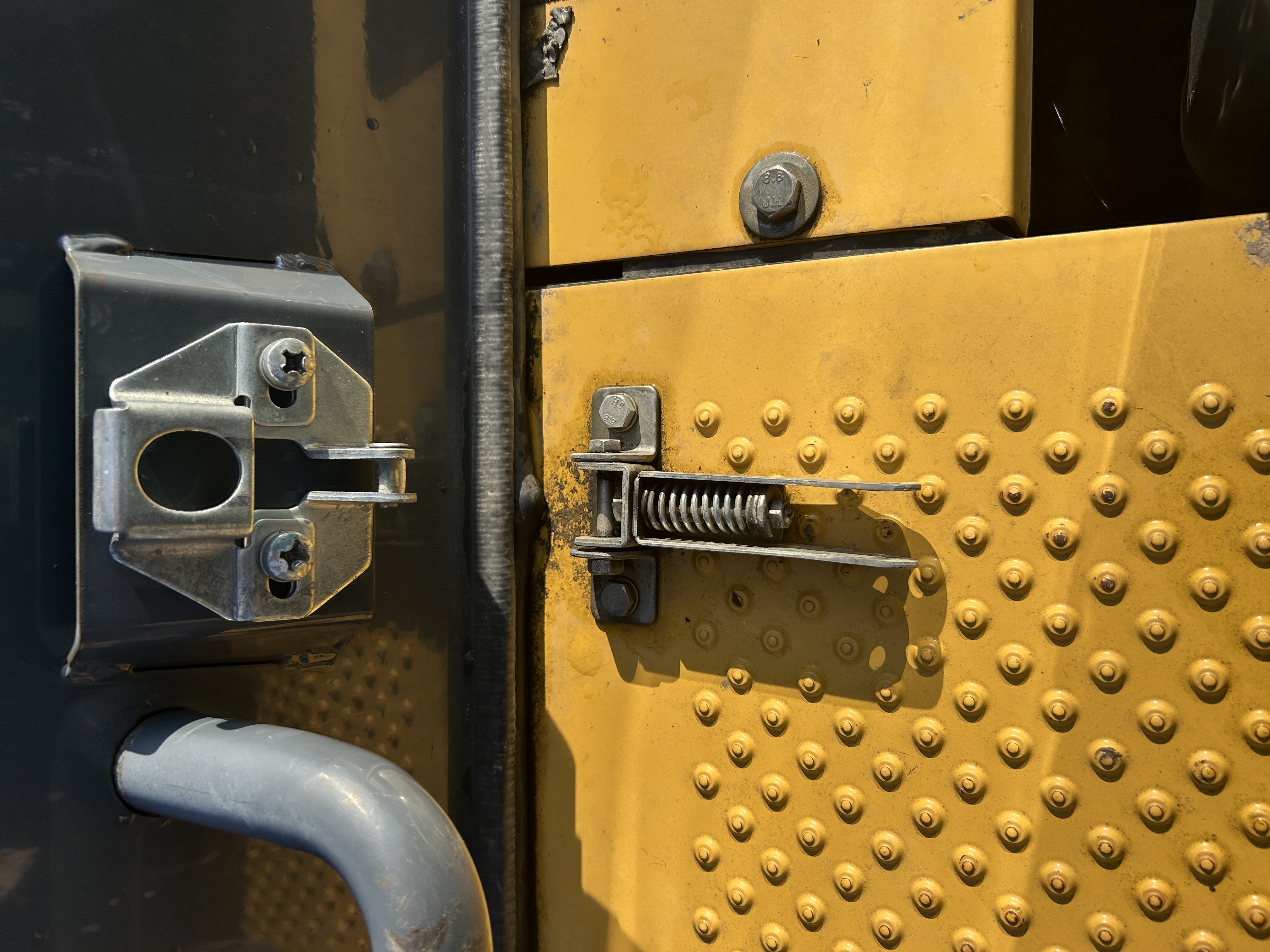 Used 2017 Deere 130G