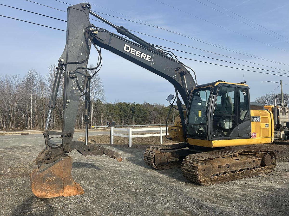 Used 2019 Deere 130G