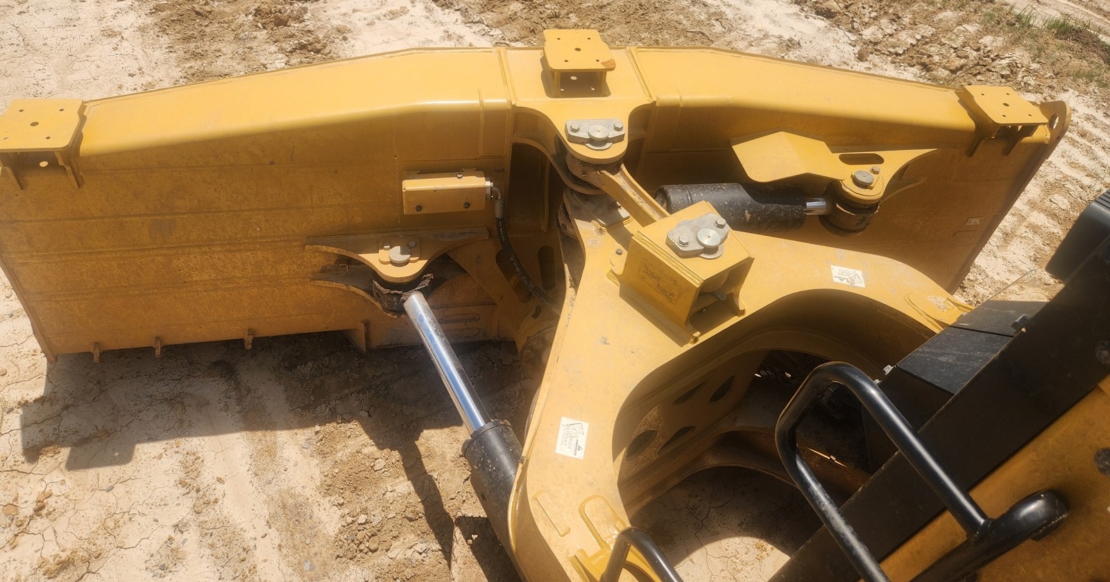 Used 2023 Caterpillar D6 VPAT LGP