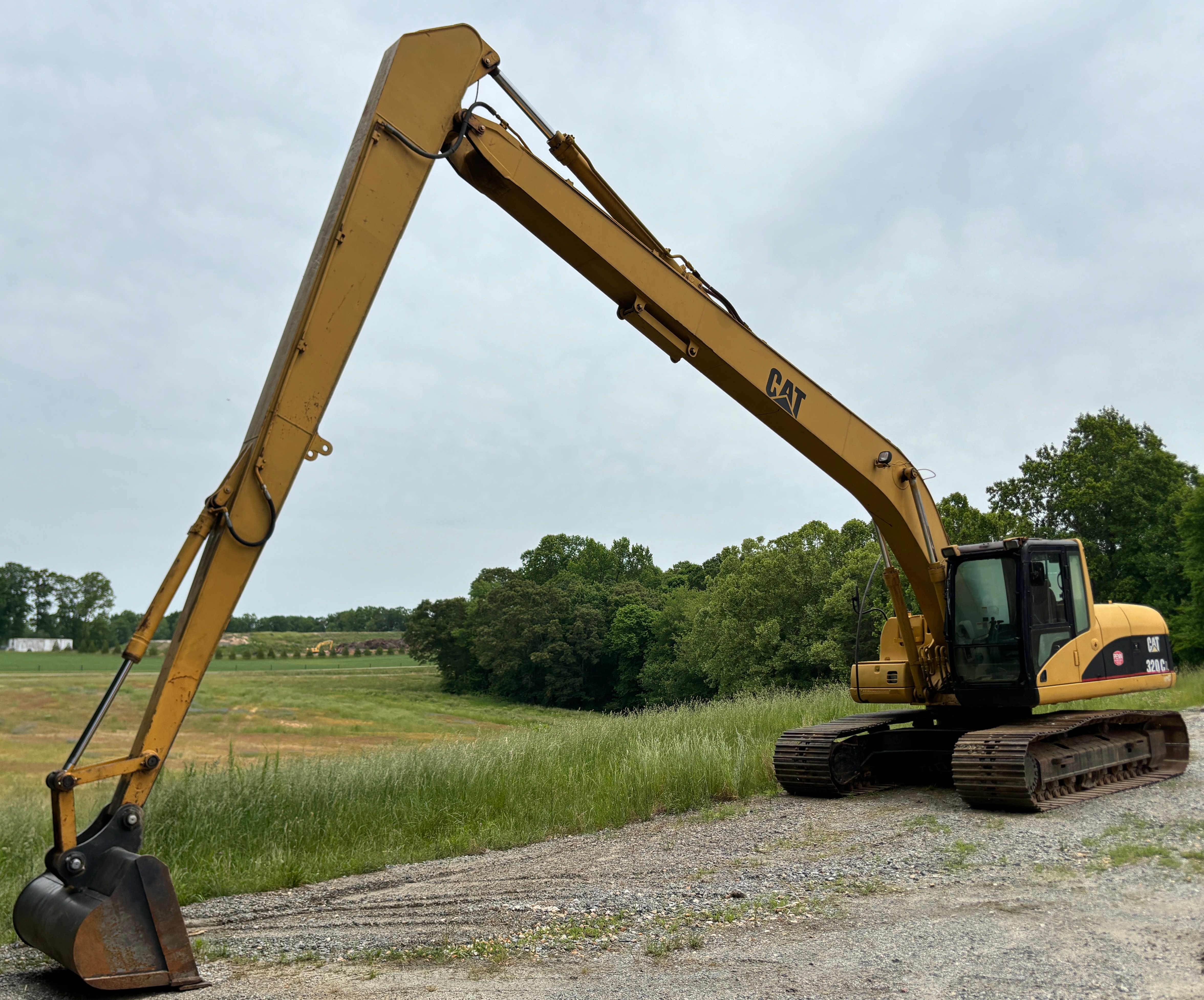 Used 2002 CATERPILLAR 320CL