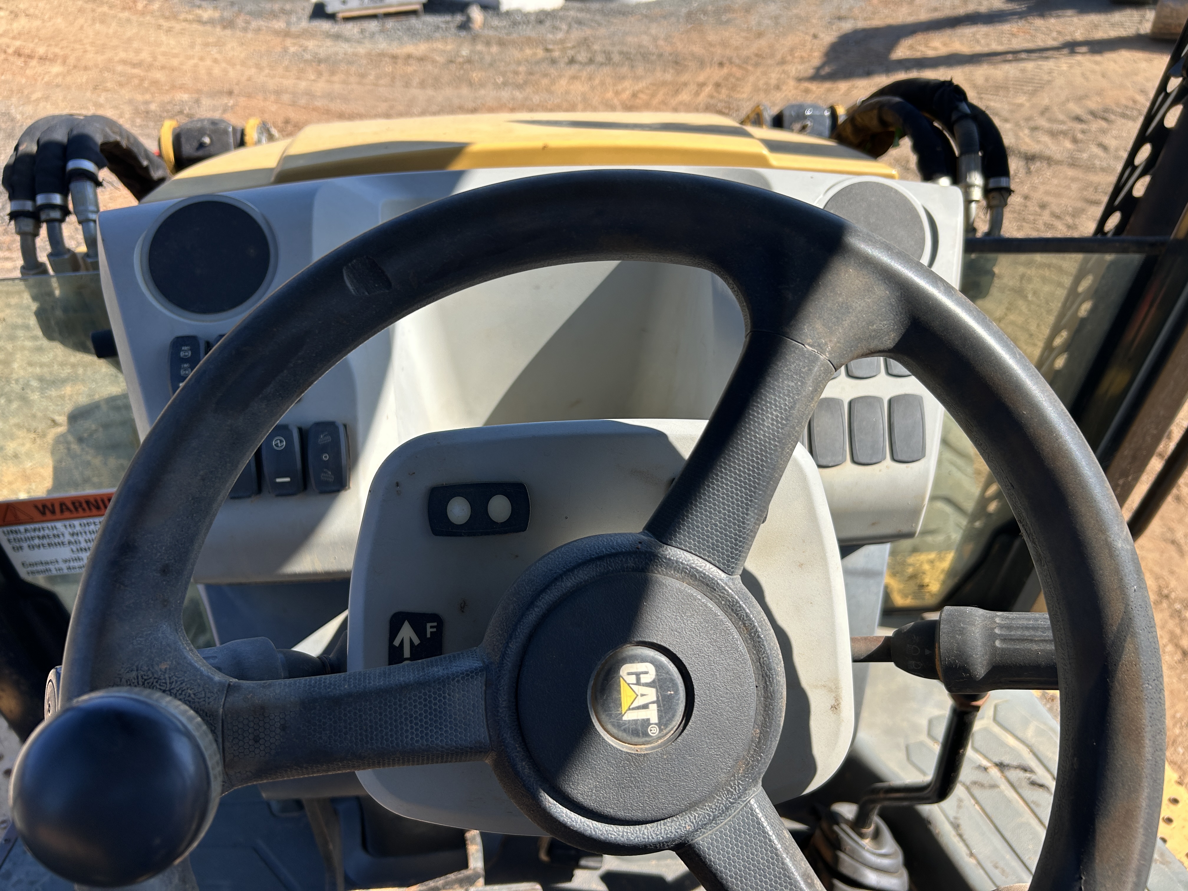 Used 2015 Caterpillar 420F2 IT