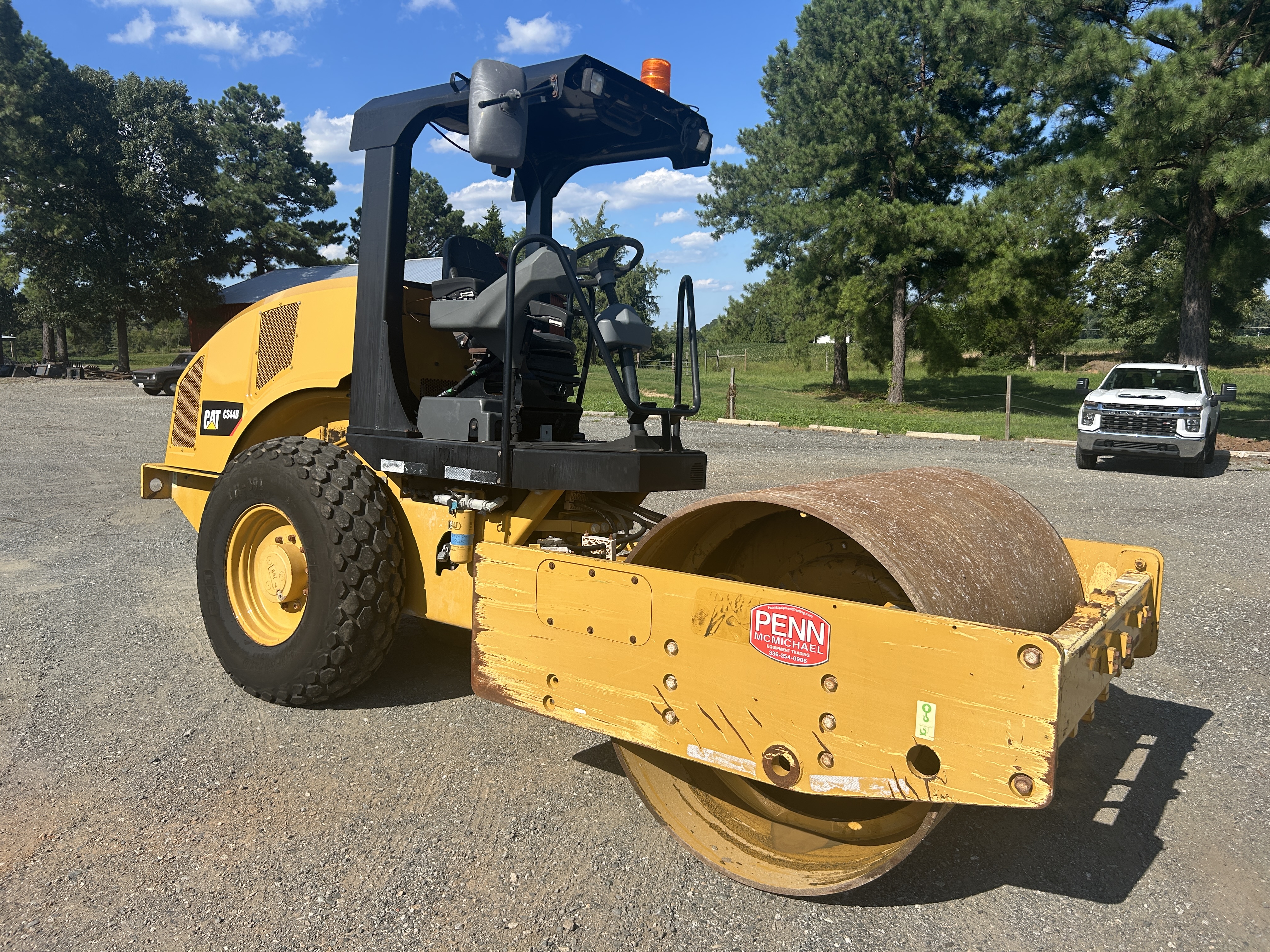 Used 2018 Caterpillar CS44B 66" Smooth Drum