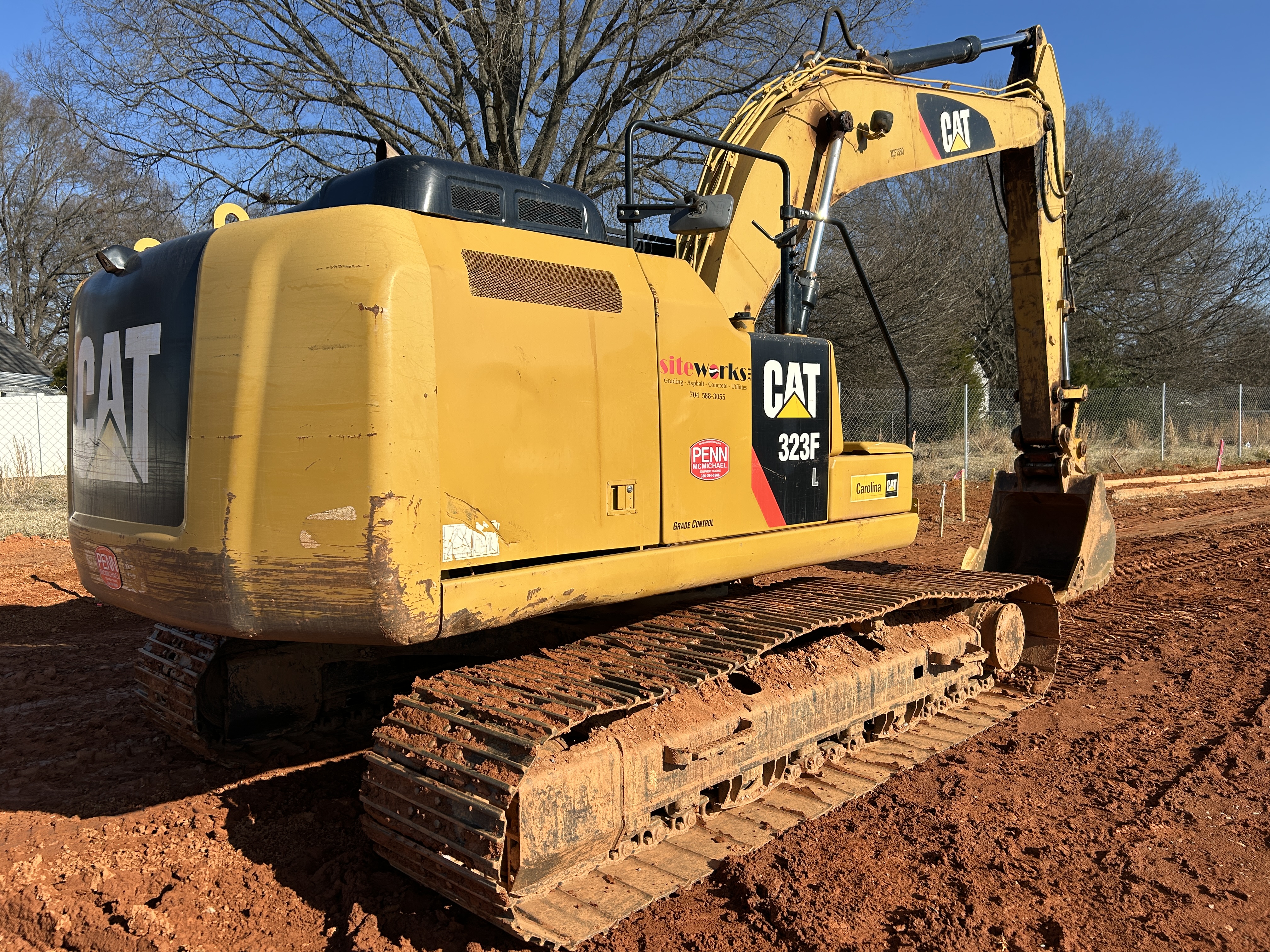Used 2016 Caterpillar 323FL