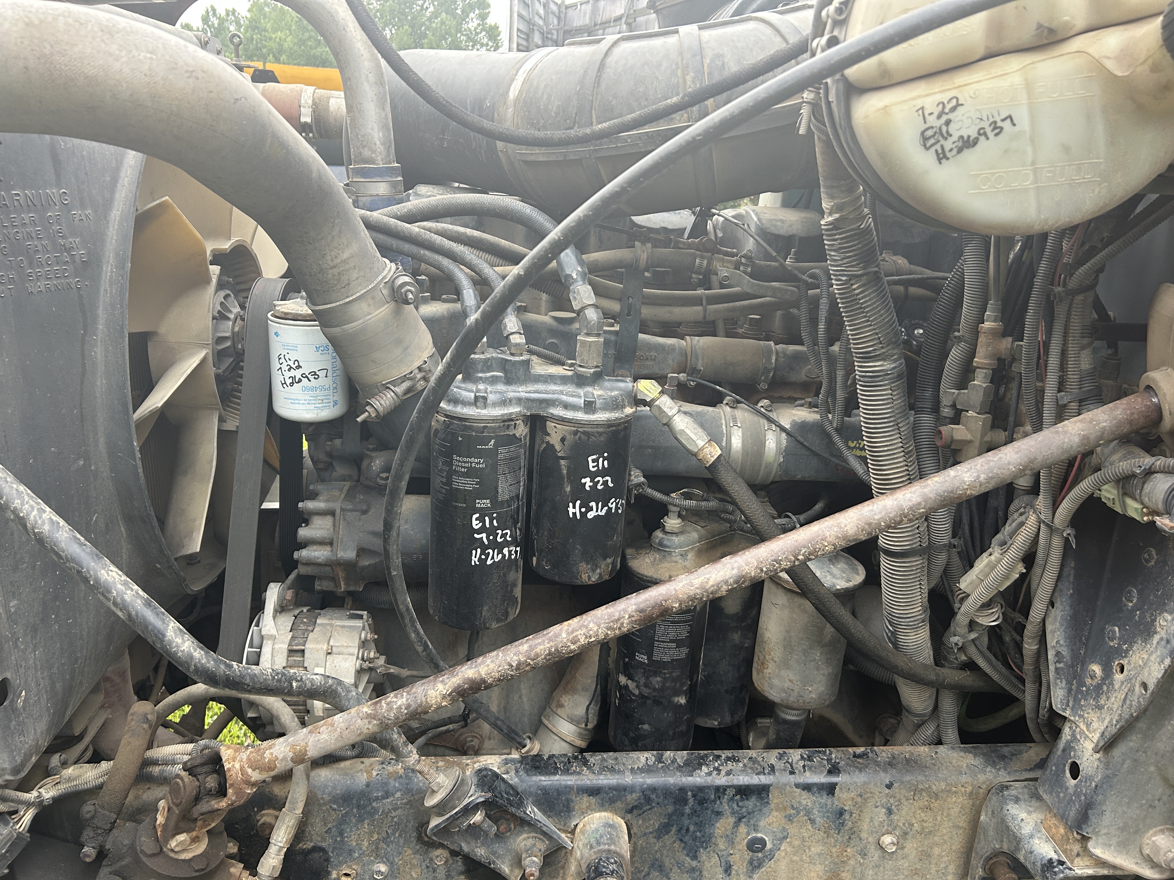 Used 1999 Mack CH613 Heavy Haul Road Tractor