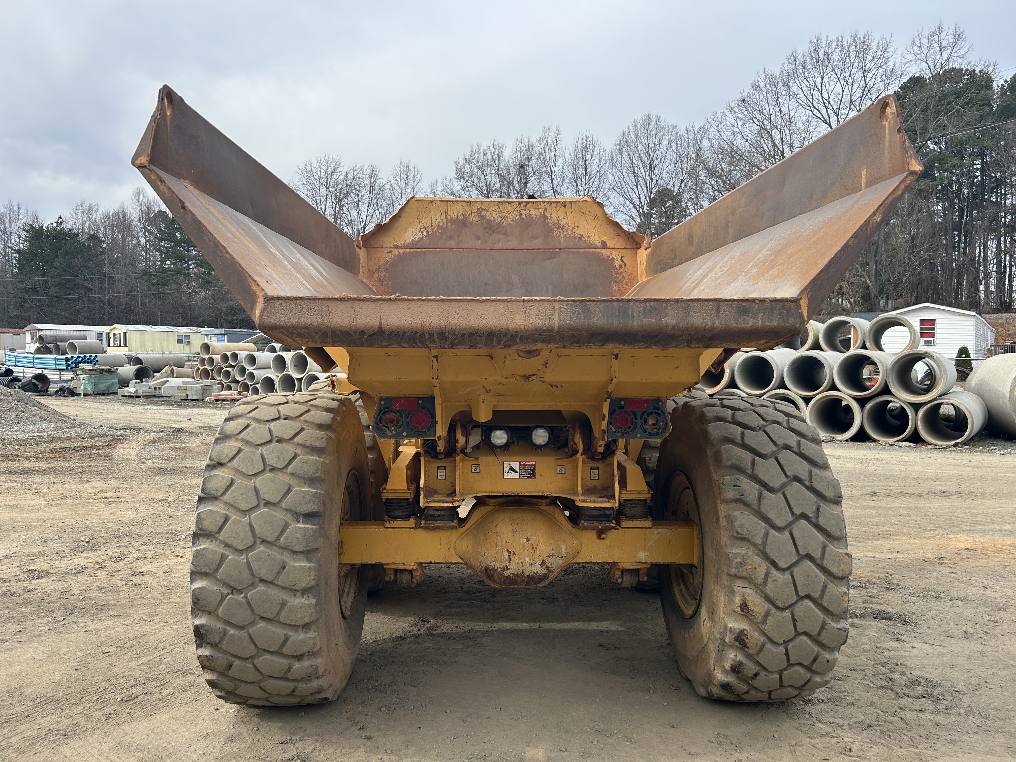 Used 2015 Deere 300D Series II