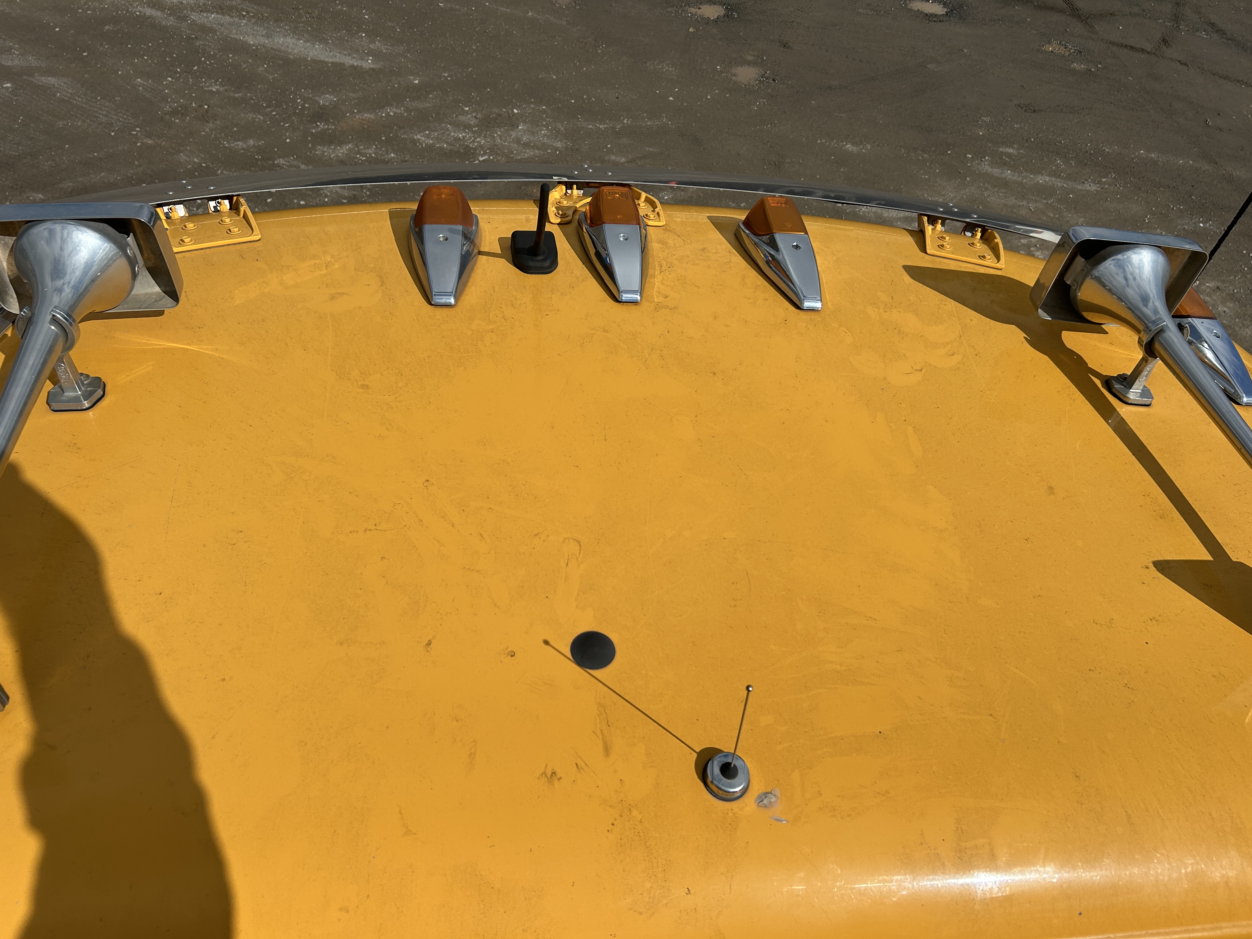 Used 2016 Kenworth T880 Quad Axle Dump Truck - Automatic