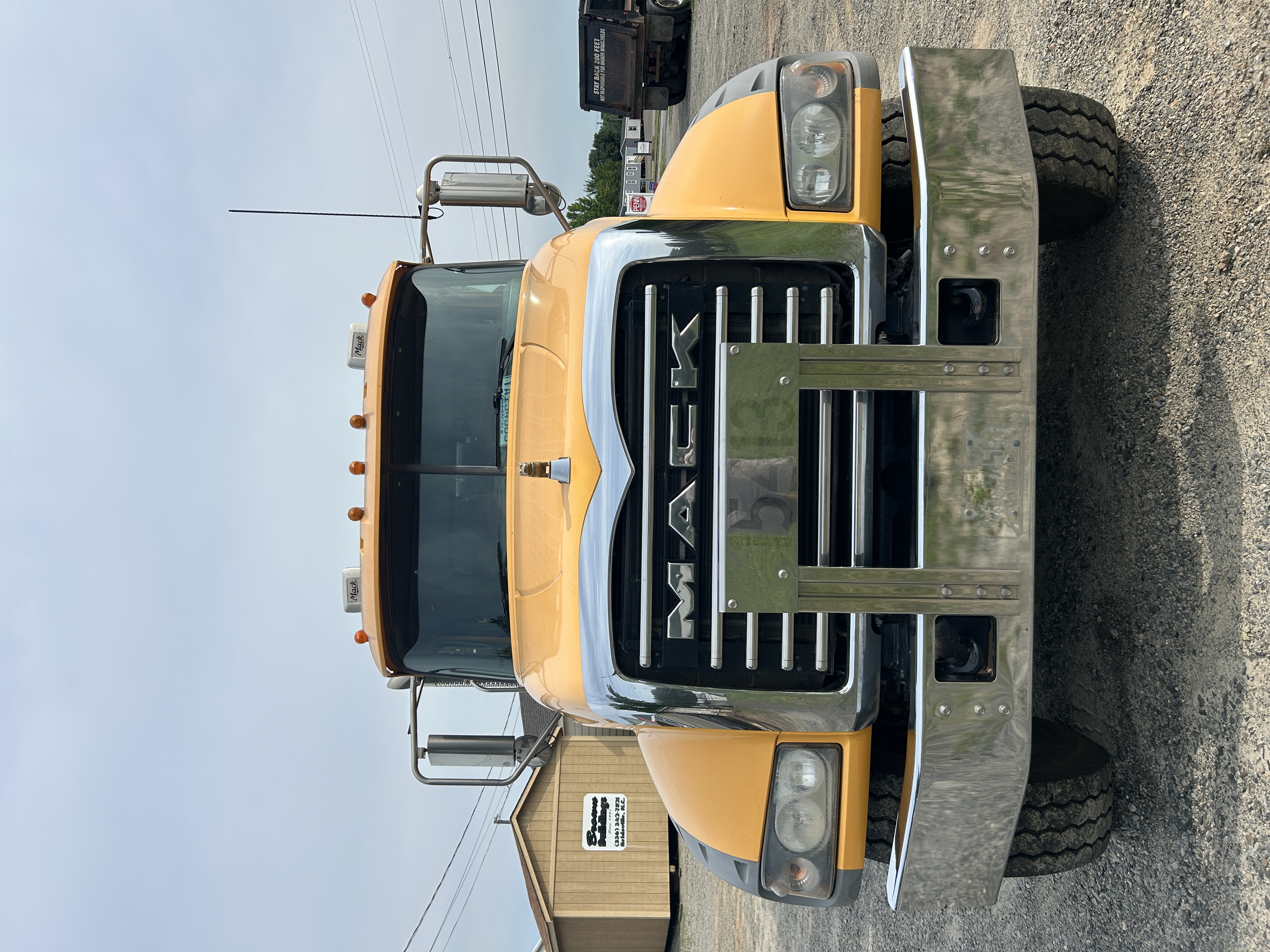 Used 2018 Mack Granite GU713 Quad Axle Dump Truck - automatic