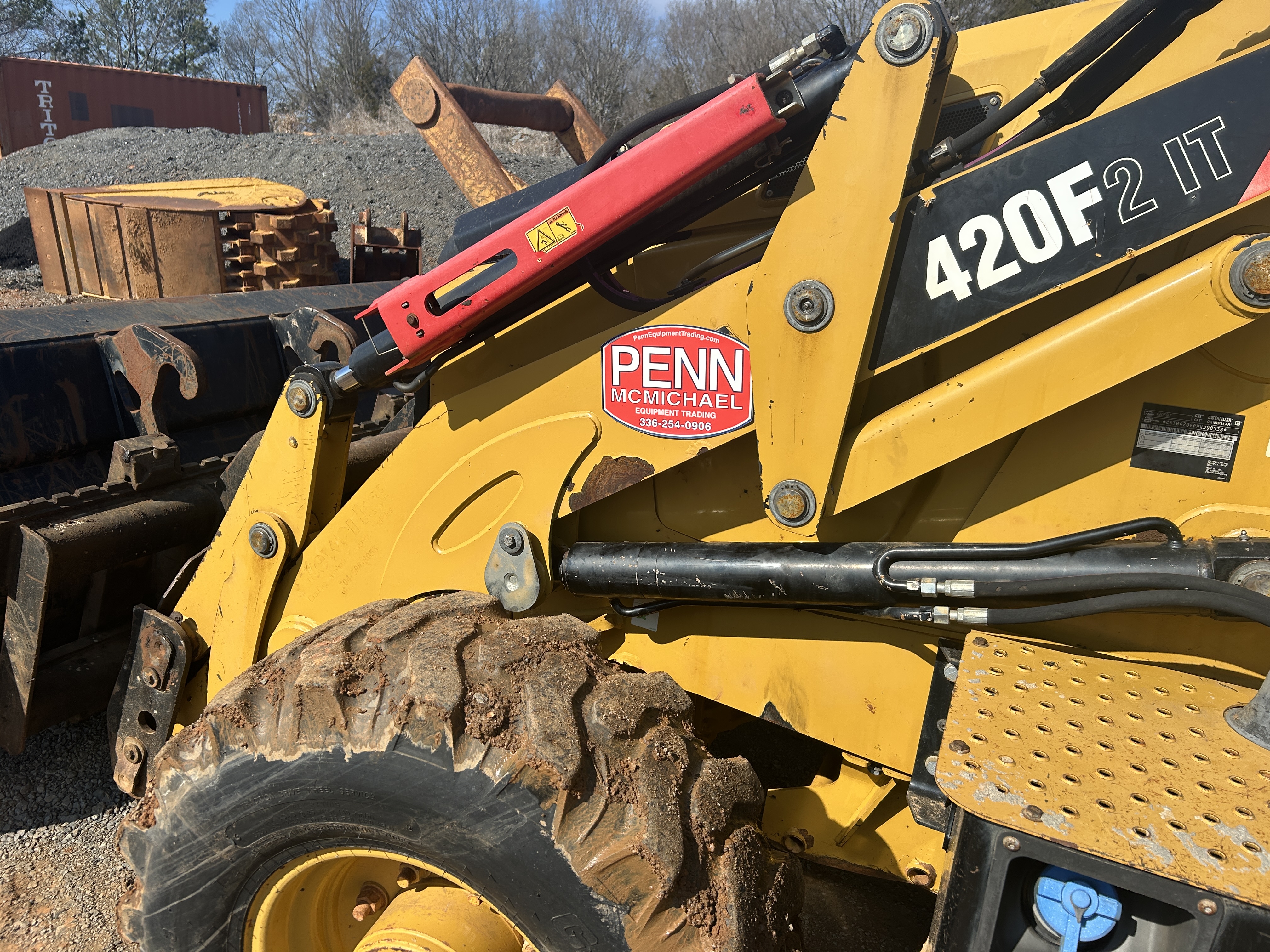 Used 2015 Caterpillar 420F2 IT