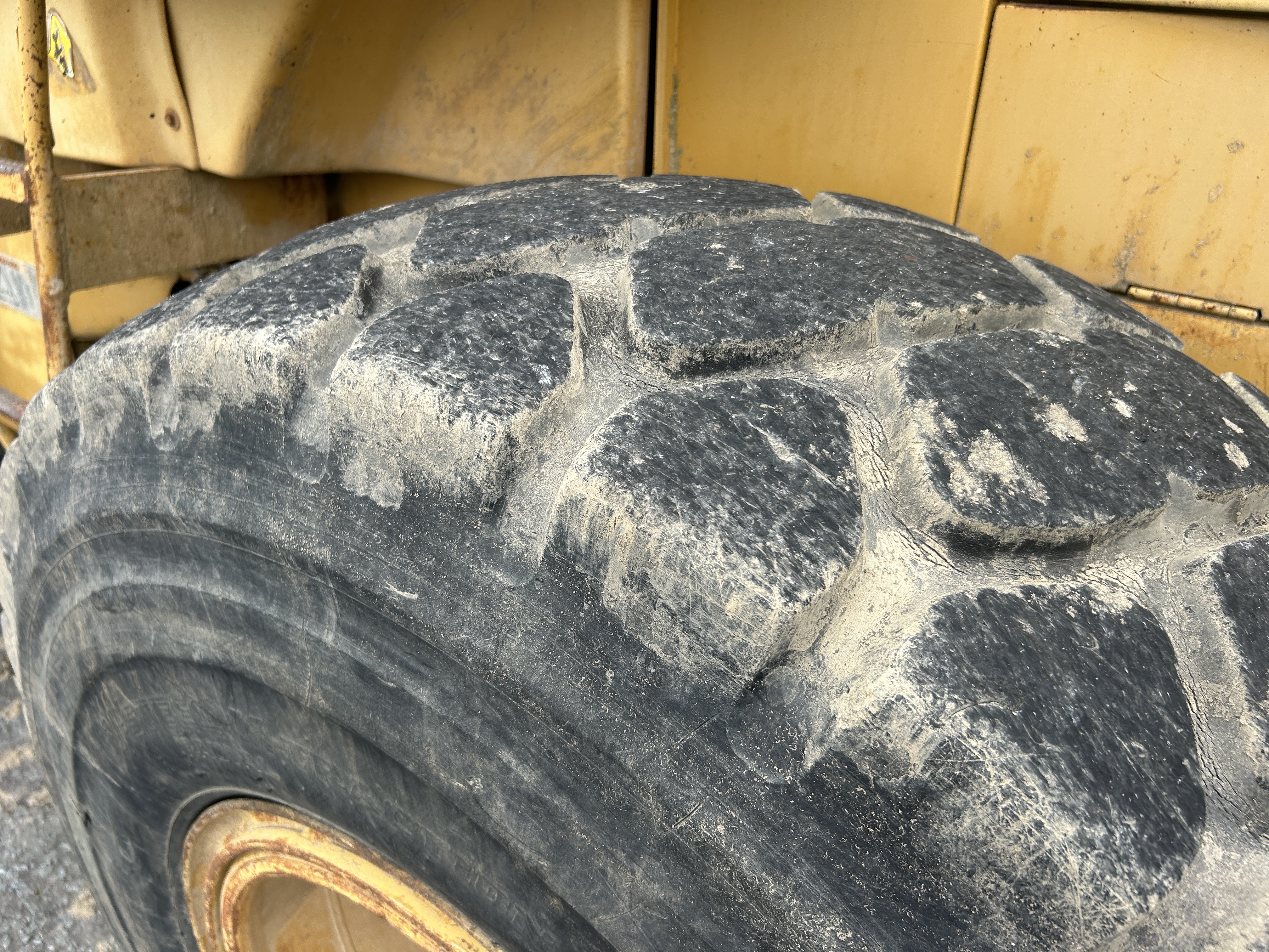 Used 1993 Caterpillar IT28F