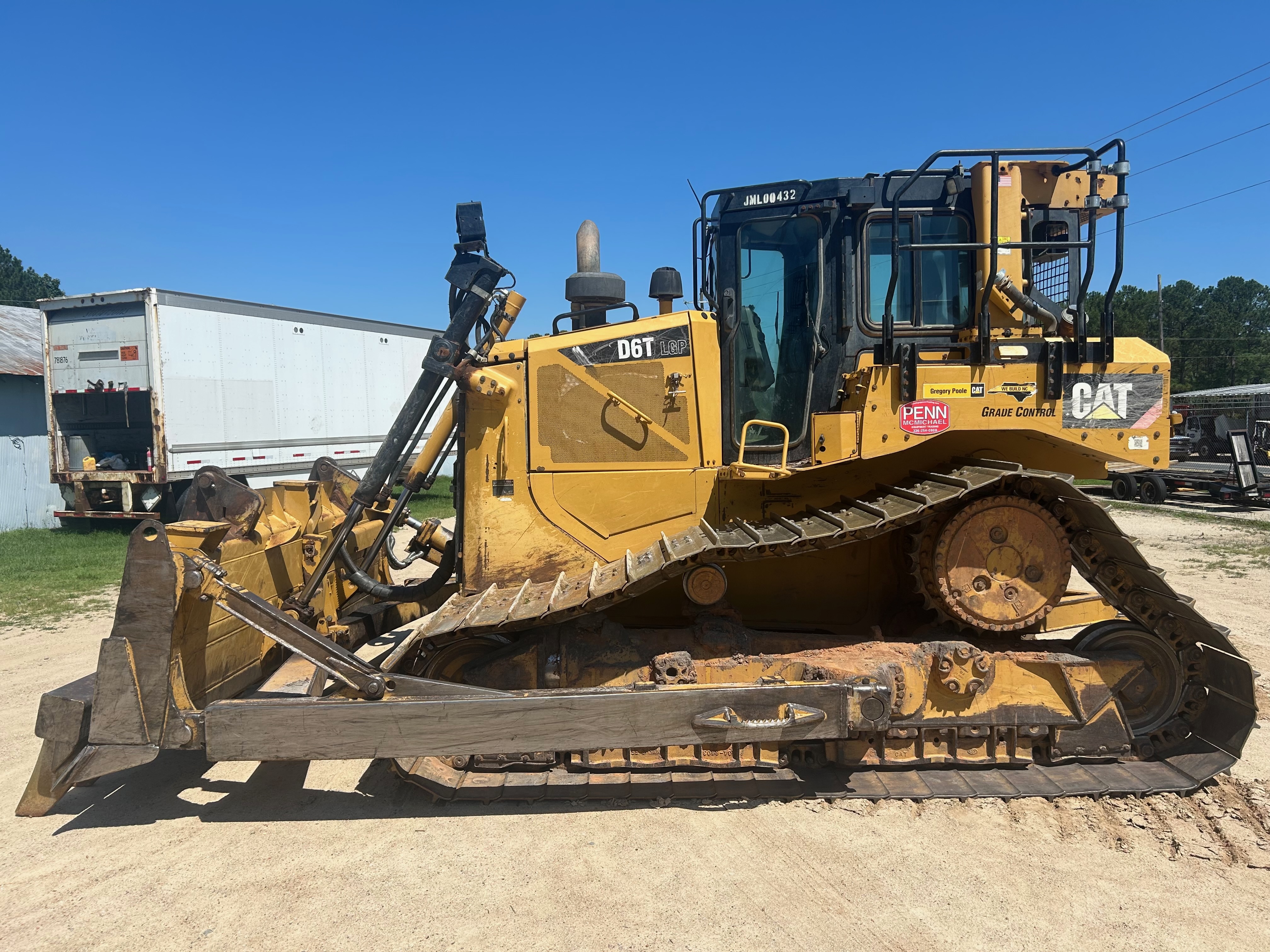 Used 2018 Caterpillar D6T LGP