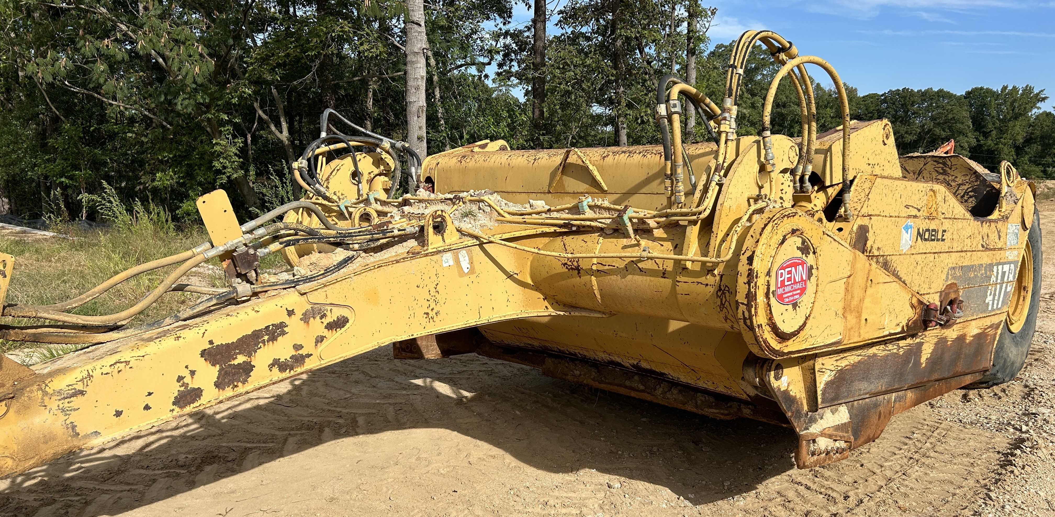 Used 2004 Case STX450 with 17 yard Noble Pull pan