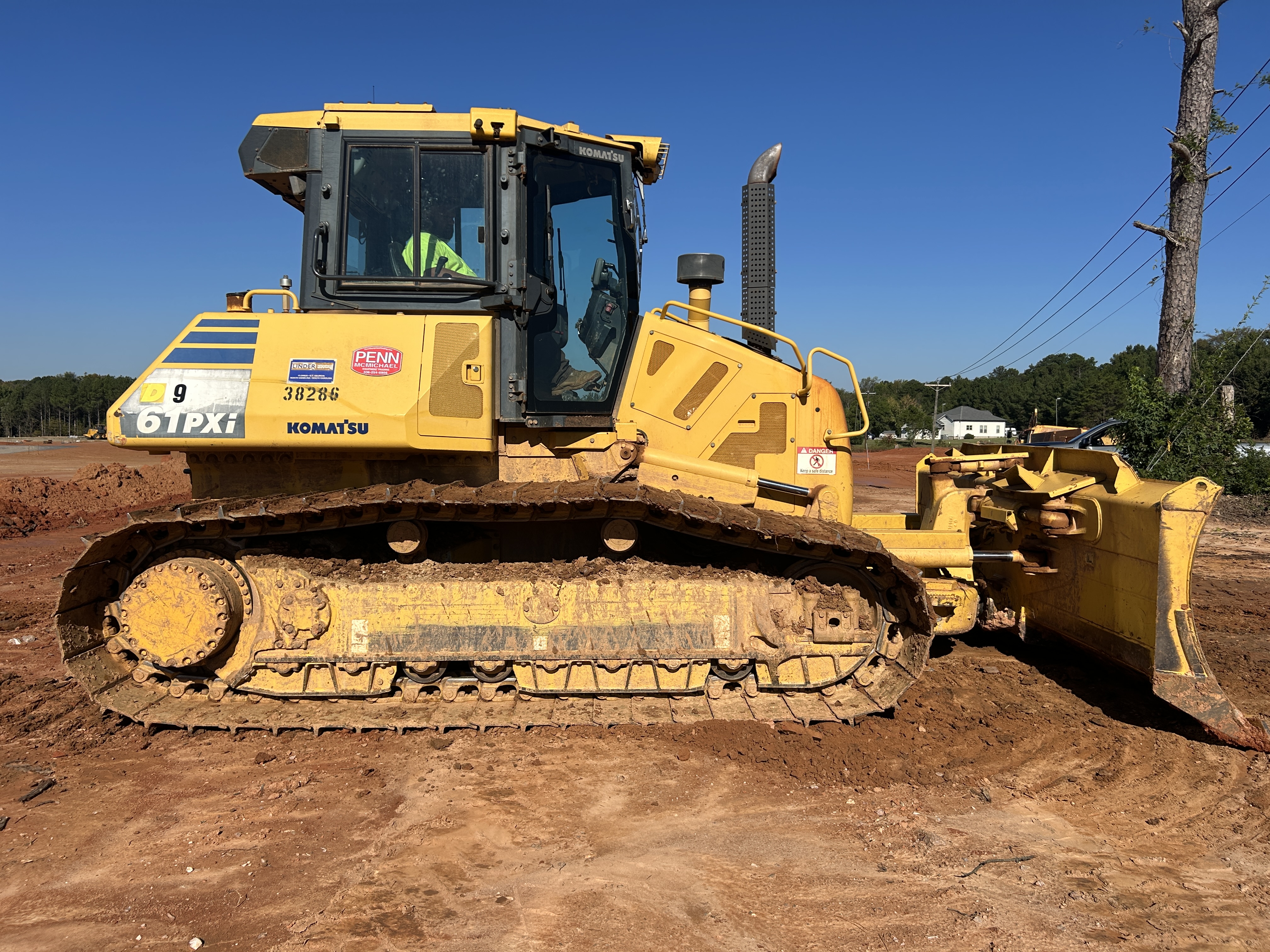 Used 2016 Komatsu D61PXi-23