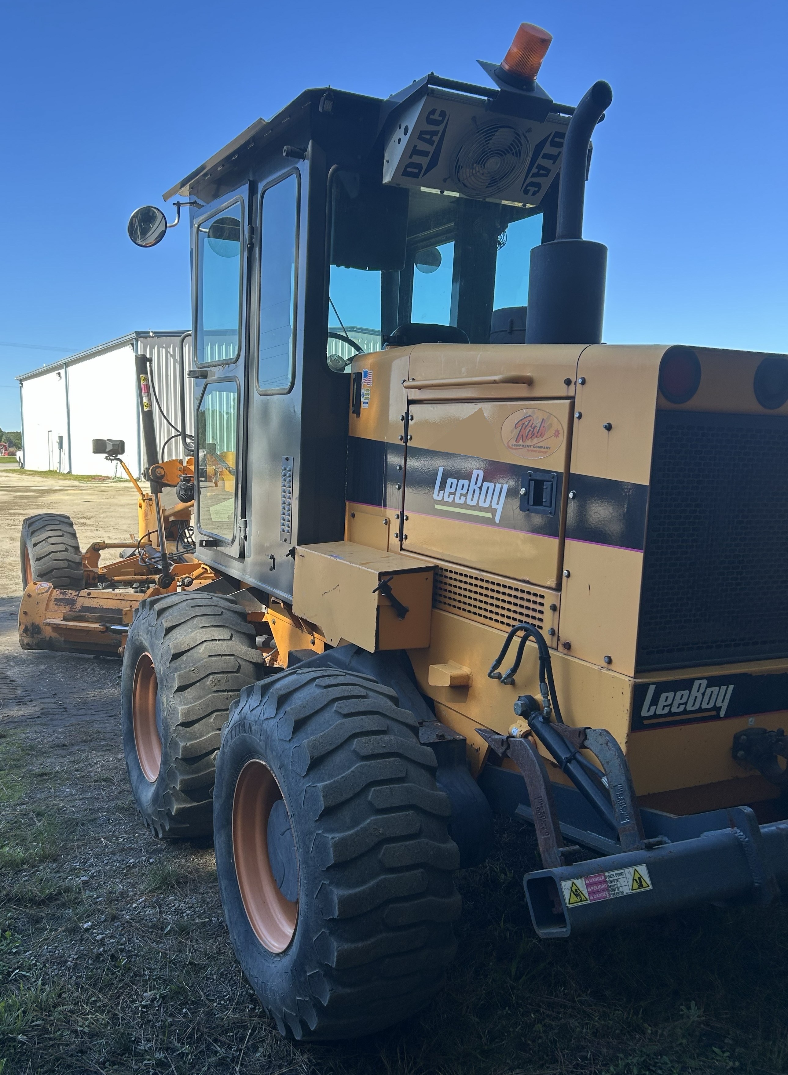 Used 2017 Leeboy 685C with only 1362