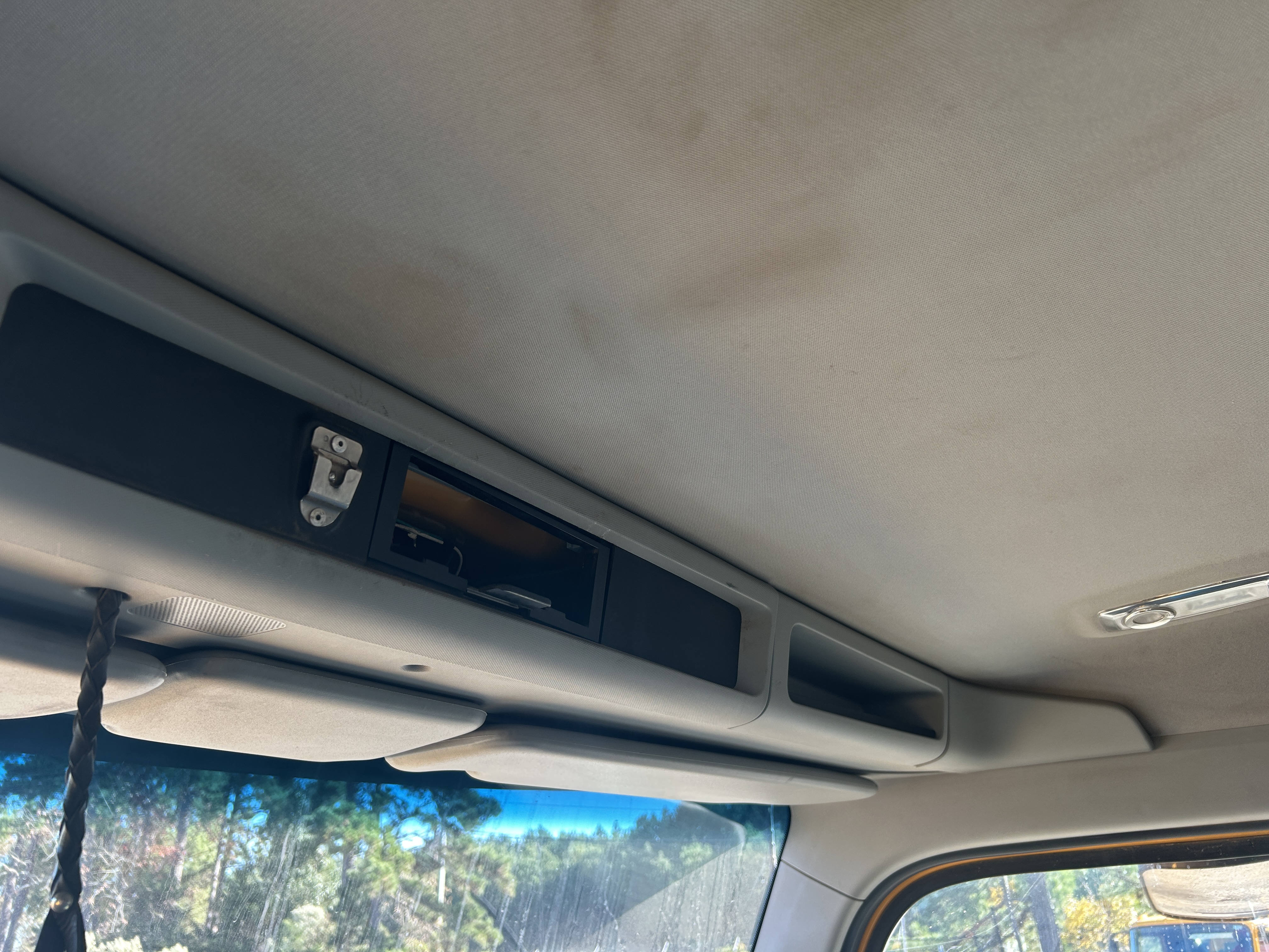 Used 2016 Kenworth T880 Quad Axle Dump Truck - Automatic