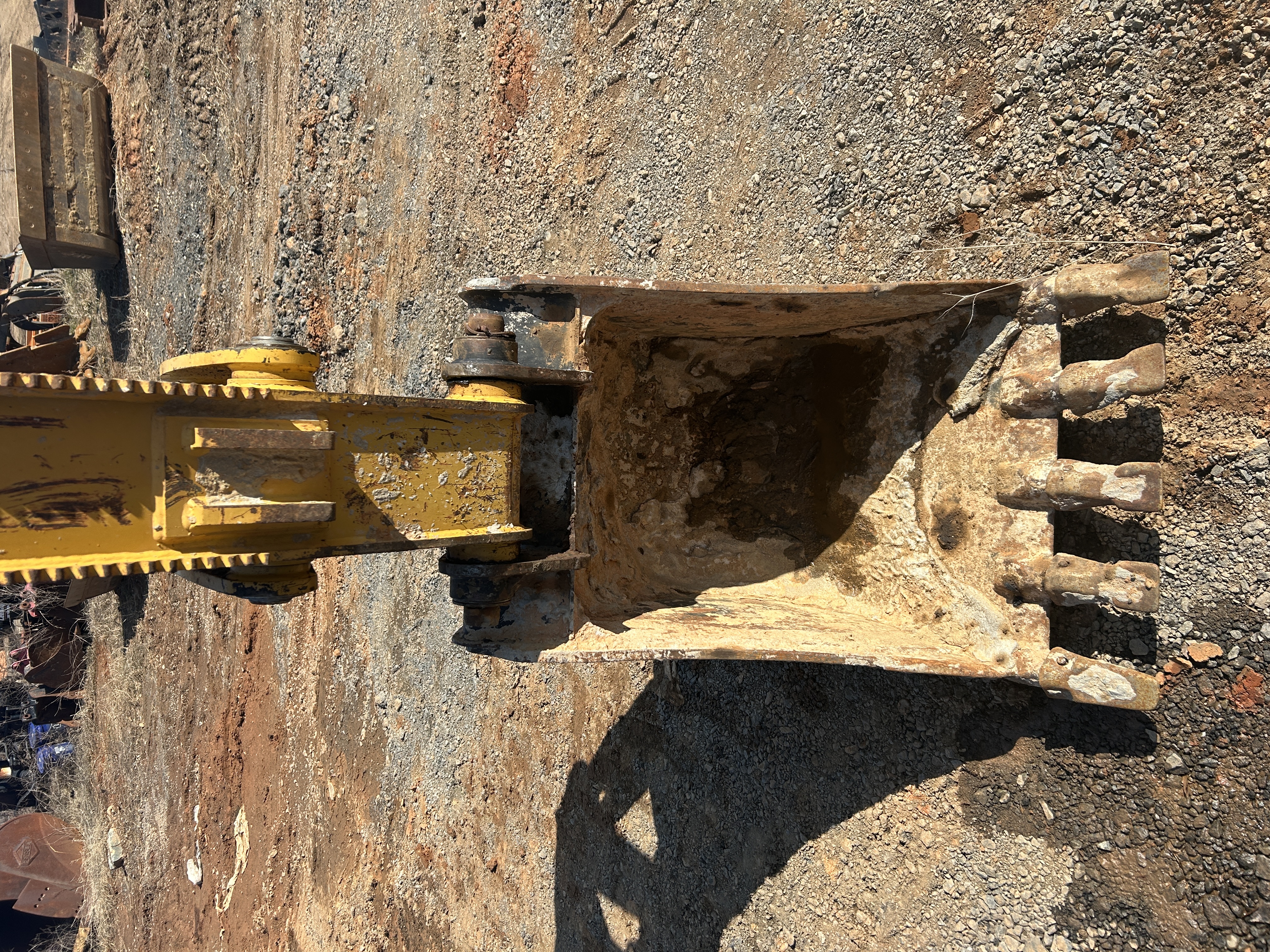 Used 2015 Caterpillar 420F2 IT