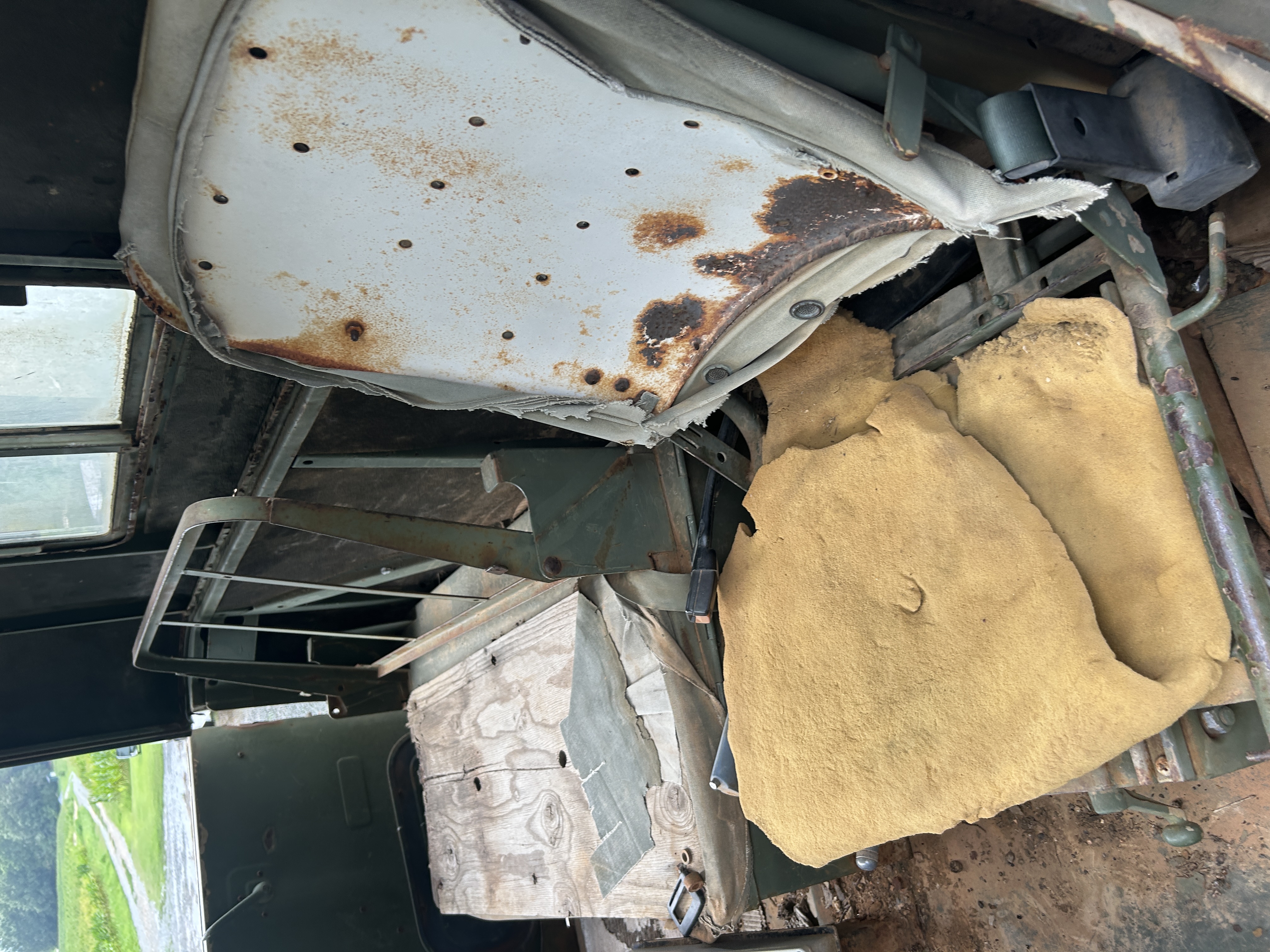 Used 2006 Klein K-400 mounted on military truck