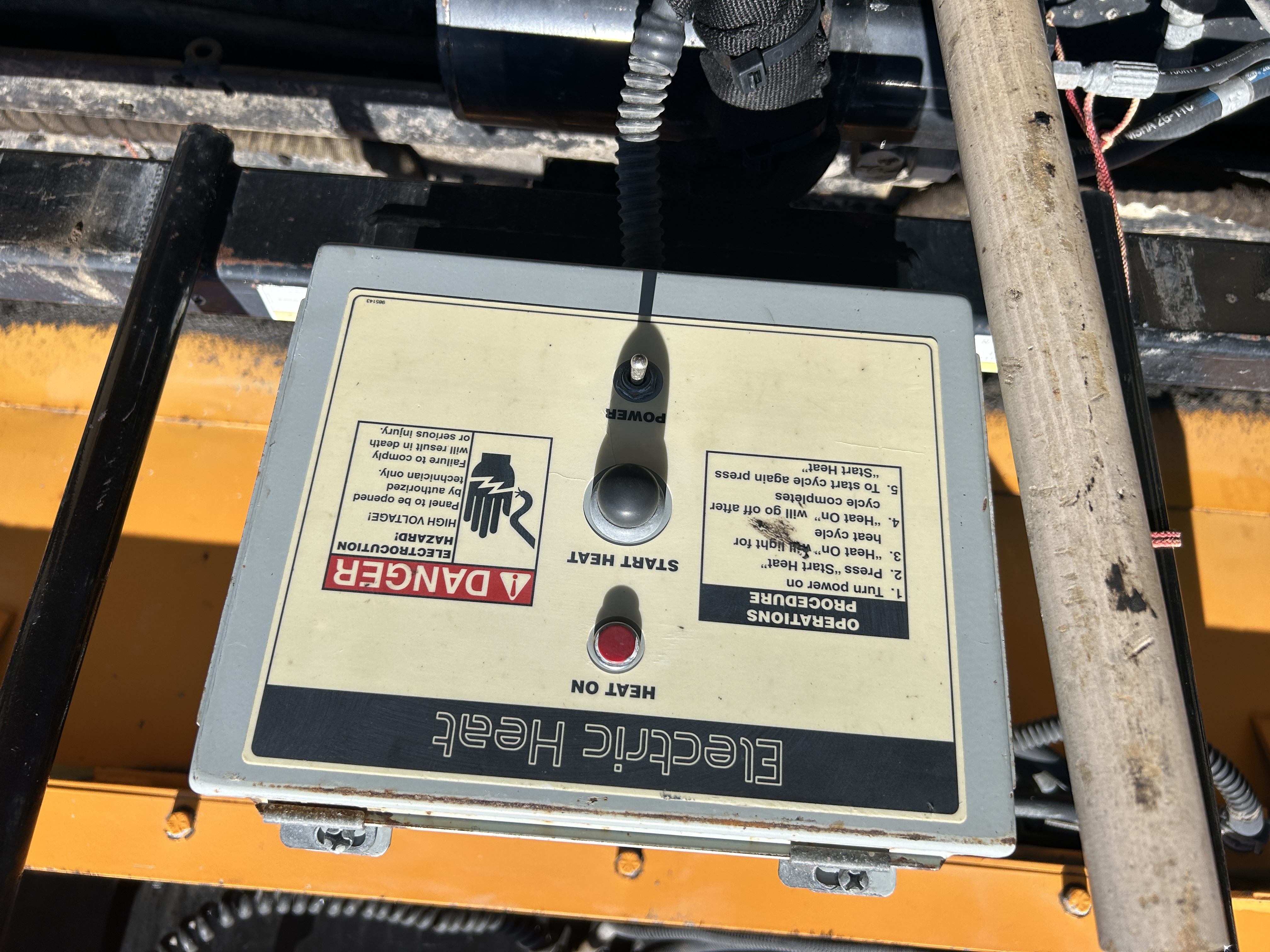 Used 2012 LeeBoy 8500B