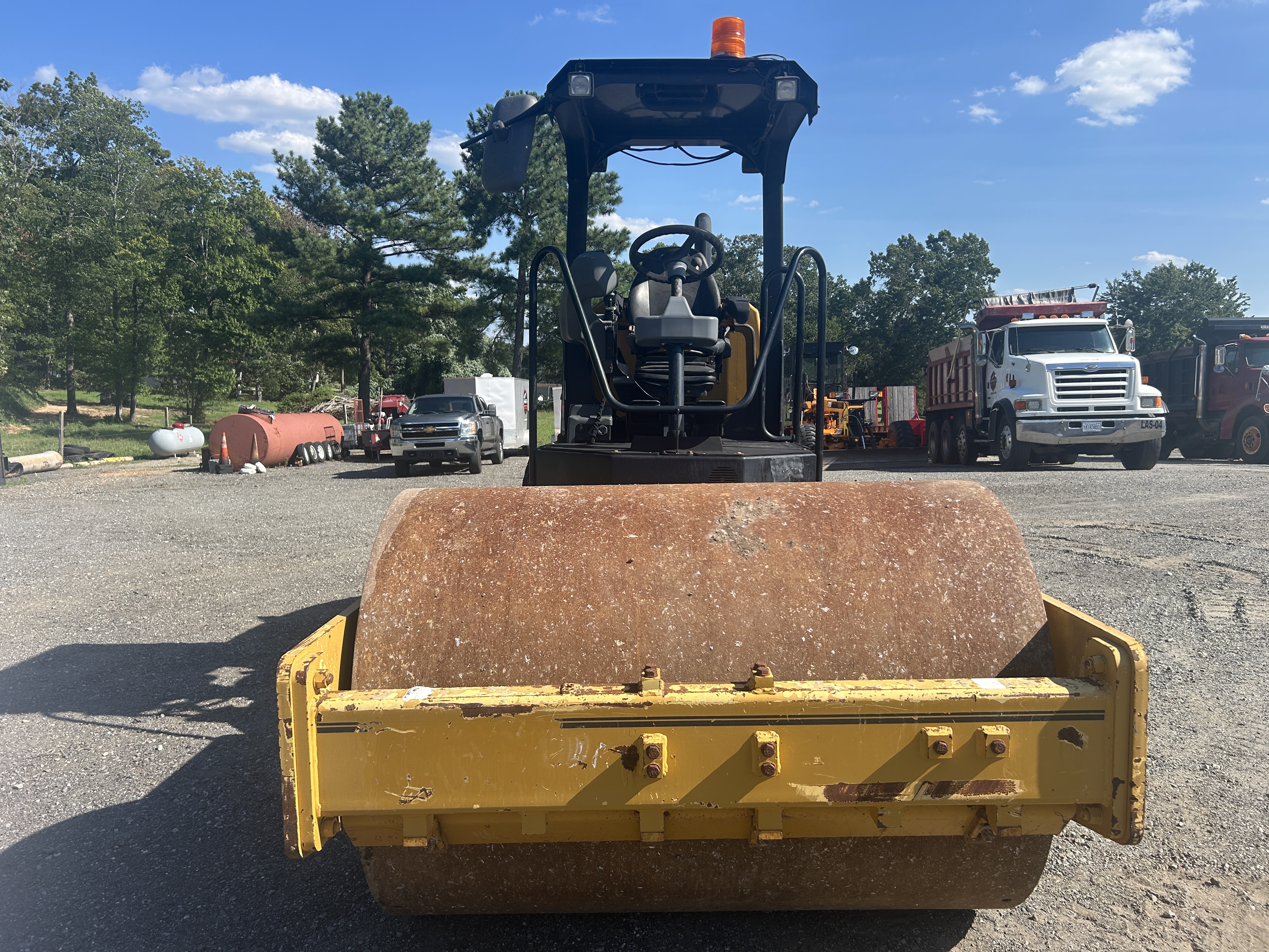 Used 2018 Caterpillar CS44B 66" Smooth Drum