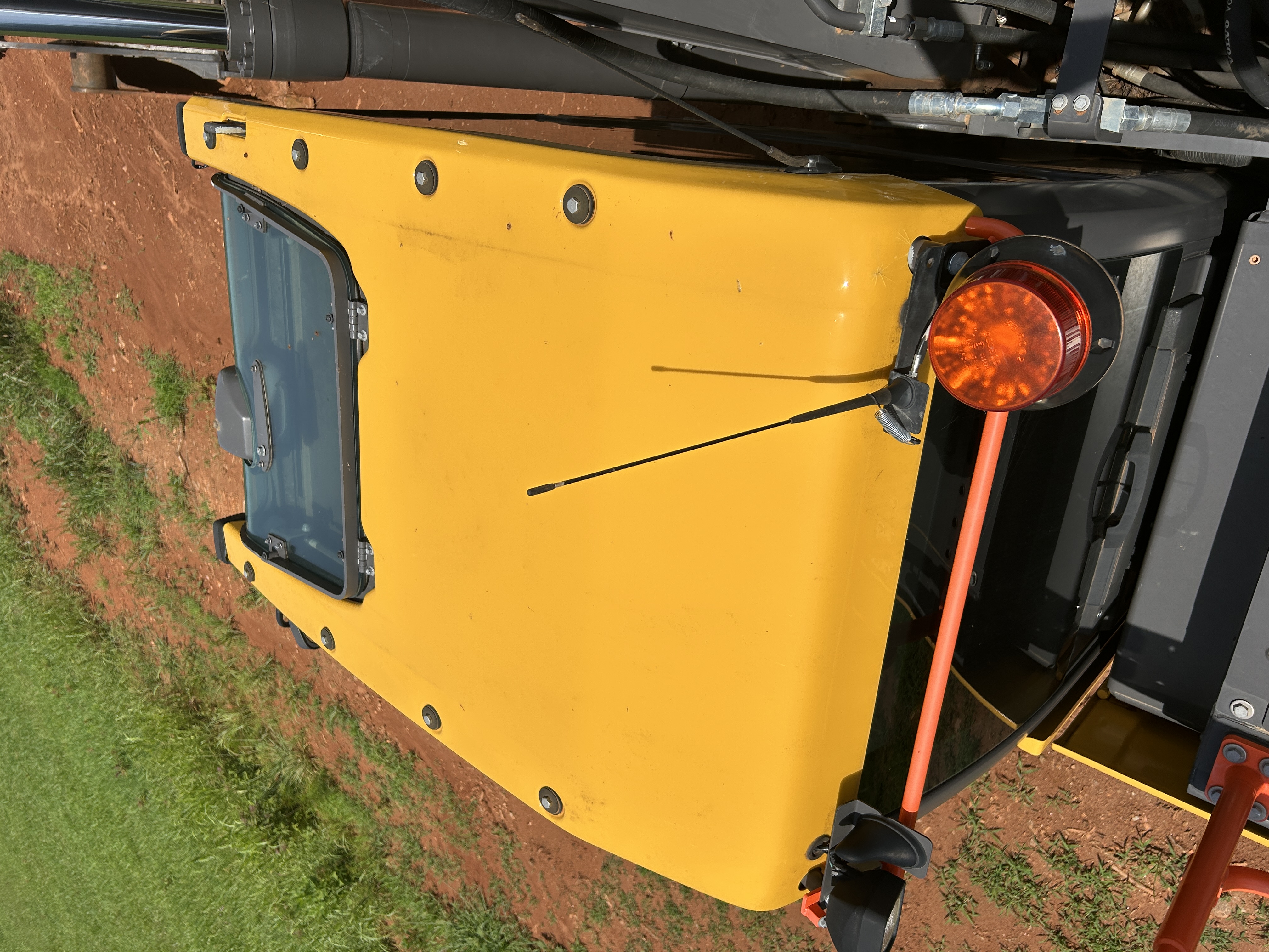 Used 2023 Volvo EC200EL - Loaded like new