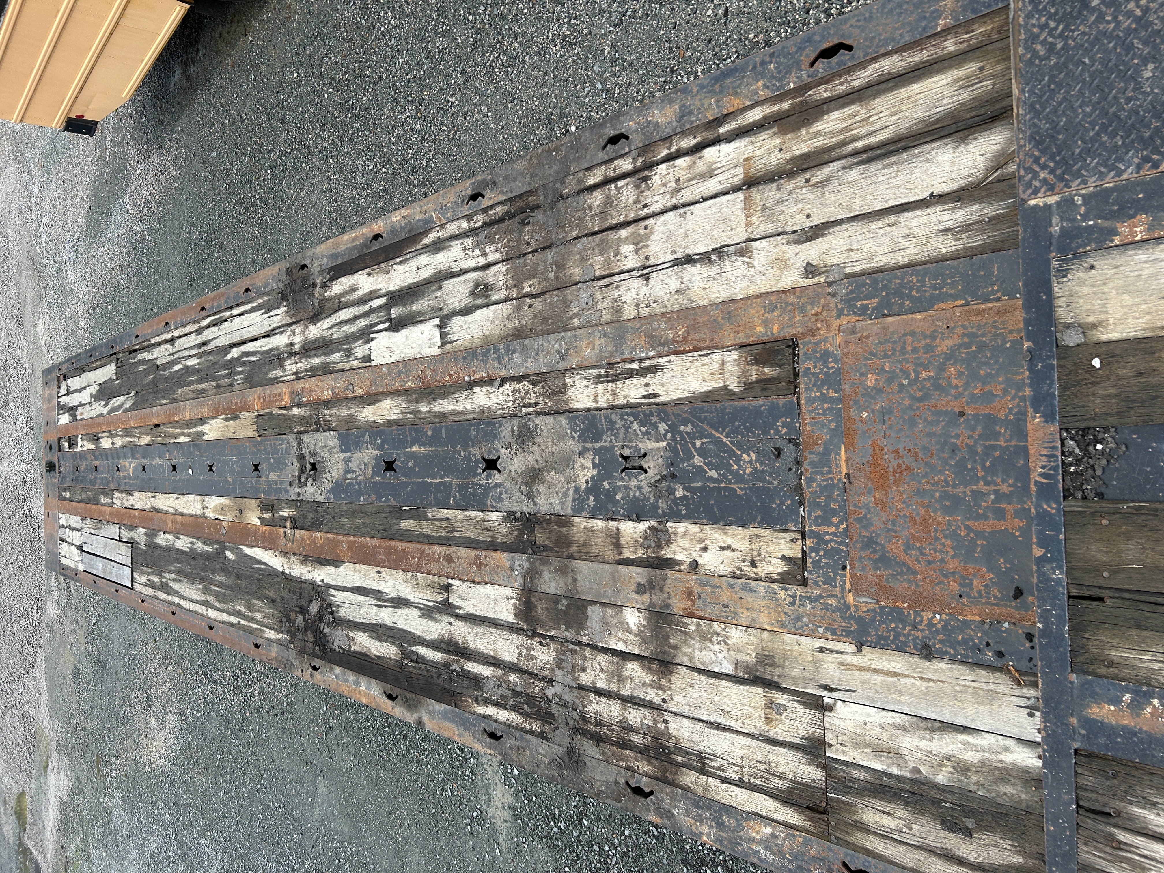 Used 2005 Kalyn Siebert   35 Ton Sliding Tilt deck