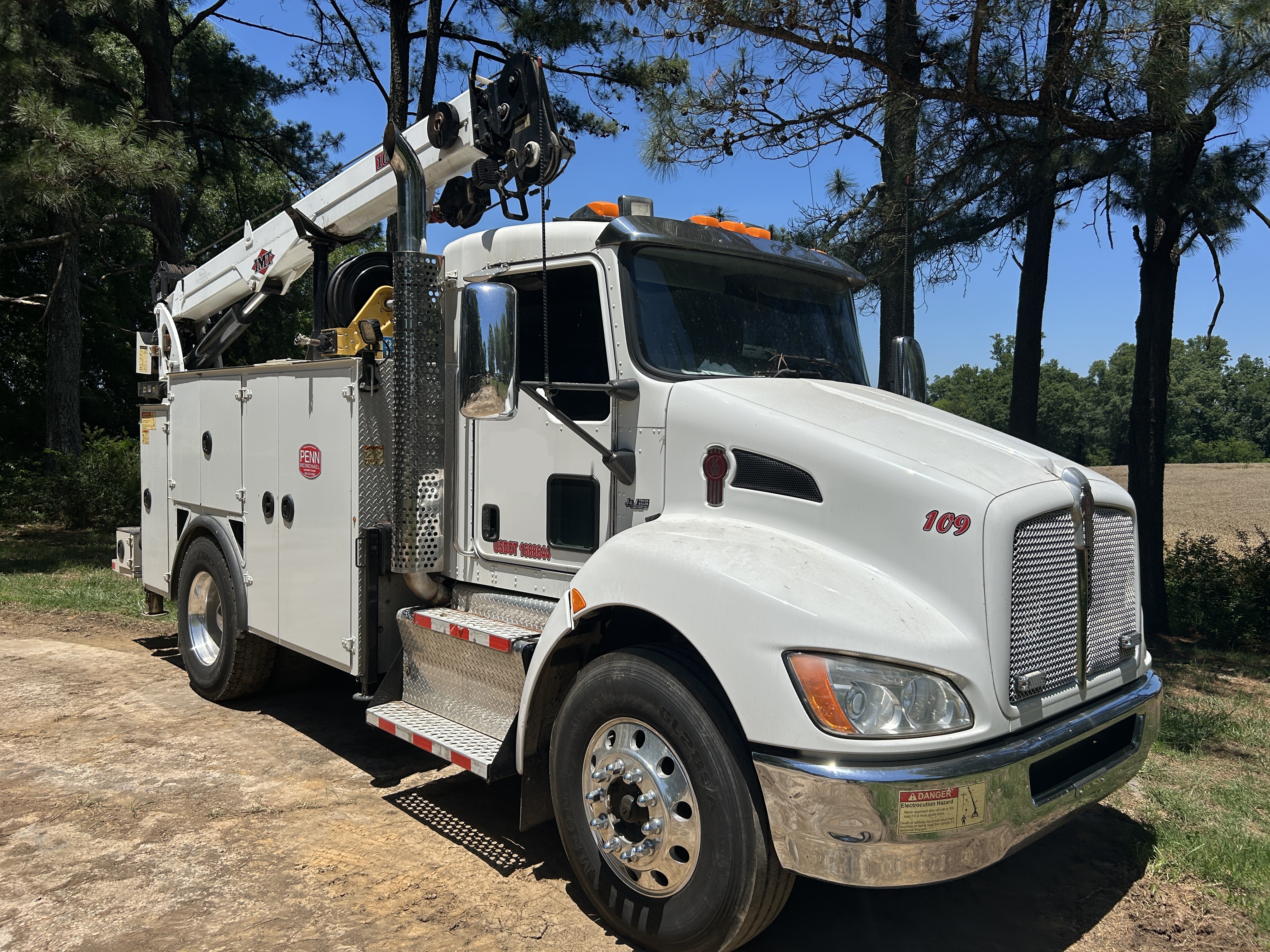 Used 2017 Kenworth T270 NON CDL Mechanics Truck