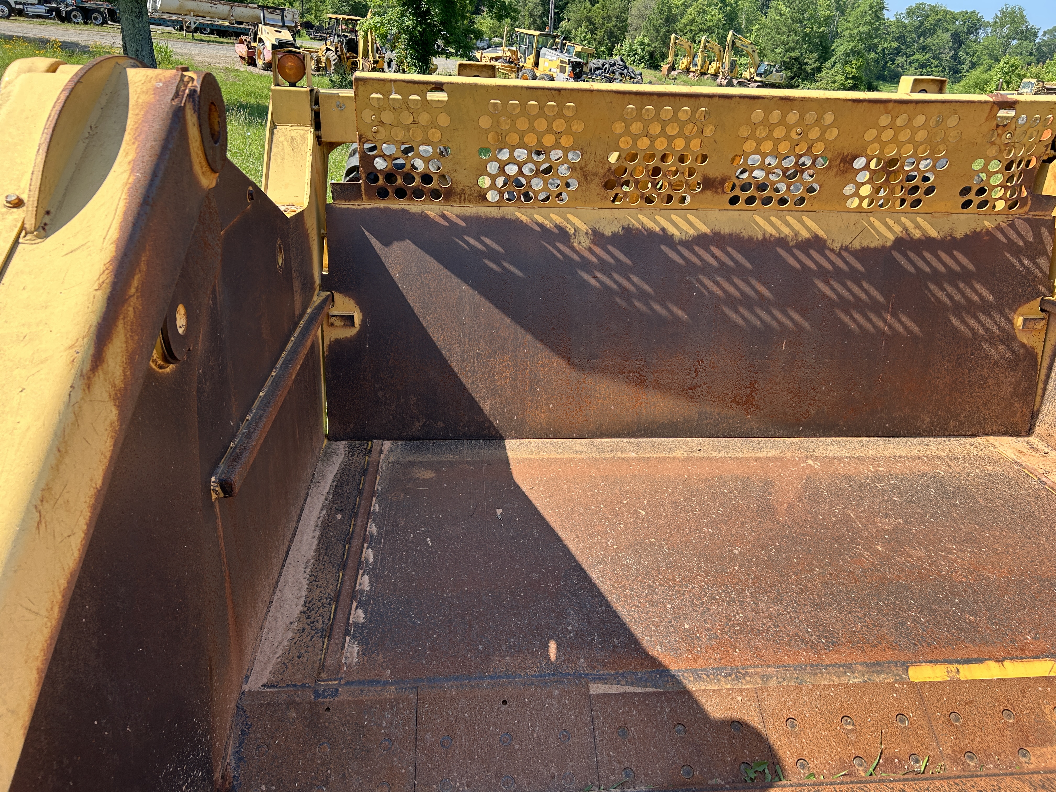 Used 2000 Deere 9400 with 4400 original hours