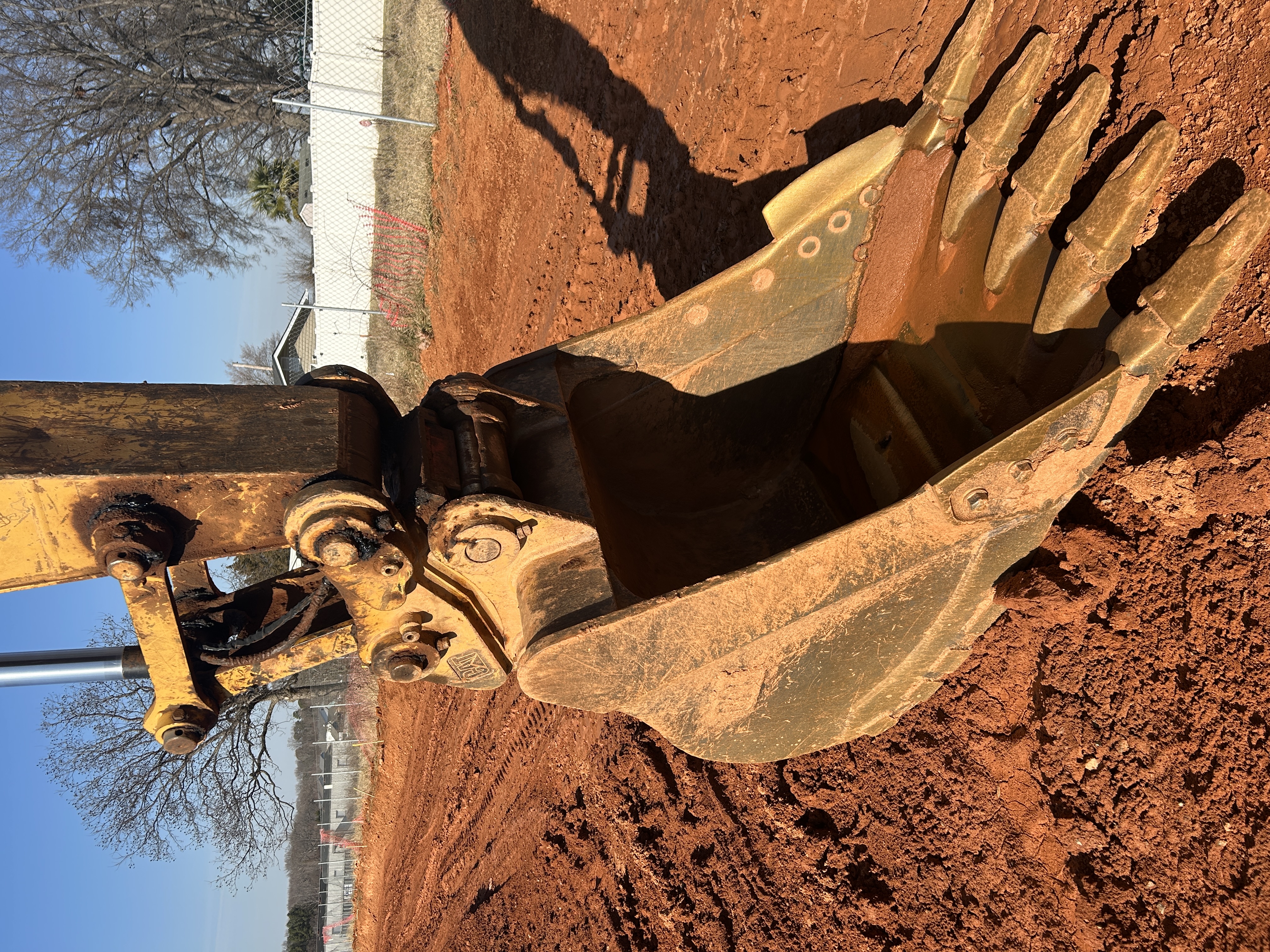 Used 2016 Caterpillar 323FL