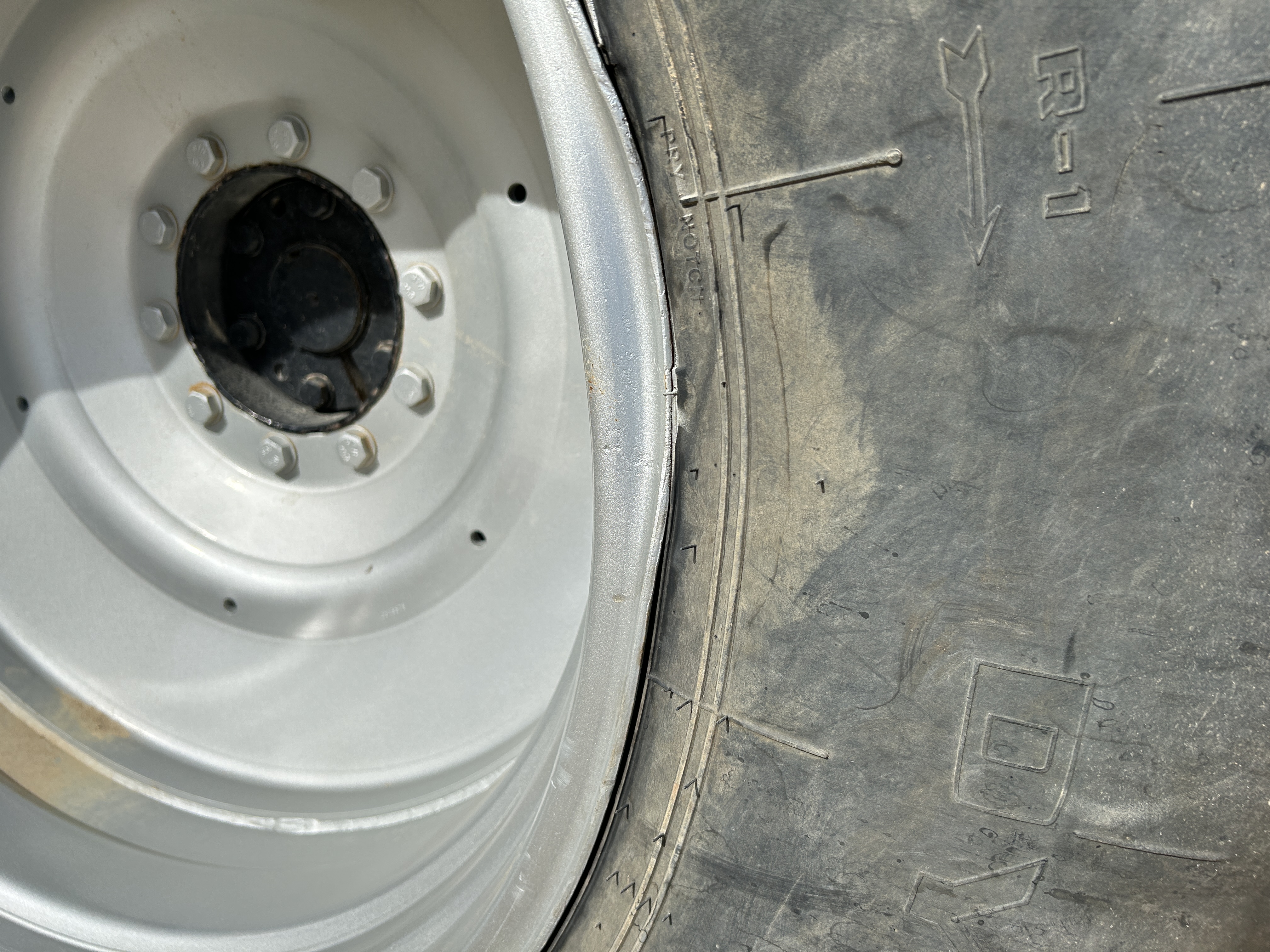 Used 2004 Case STX450 with 17 yard Noble Pull pan