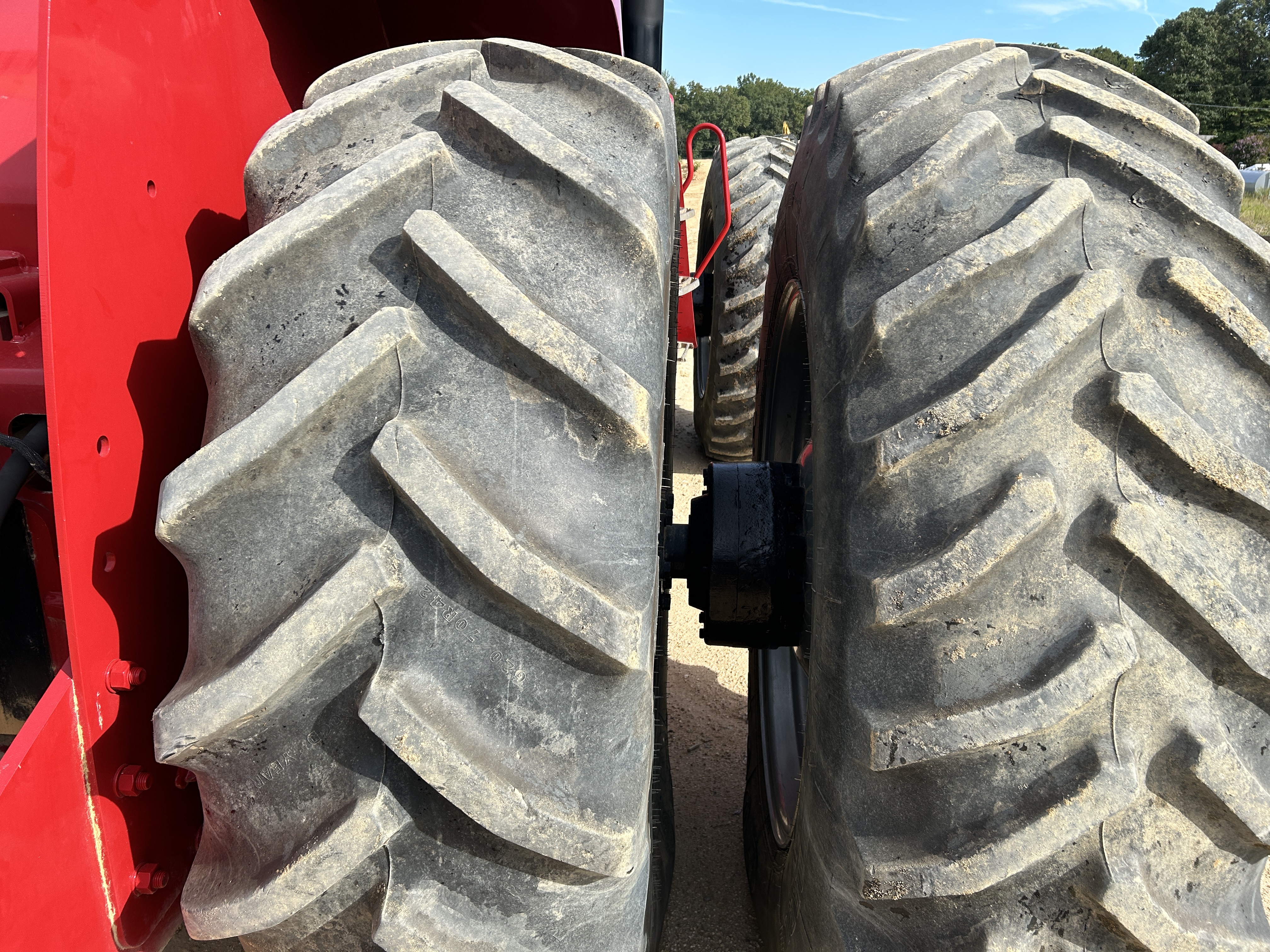 Used 2004 Case STX450 with 17 yard Noble Pull pan