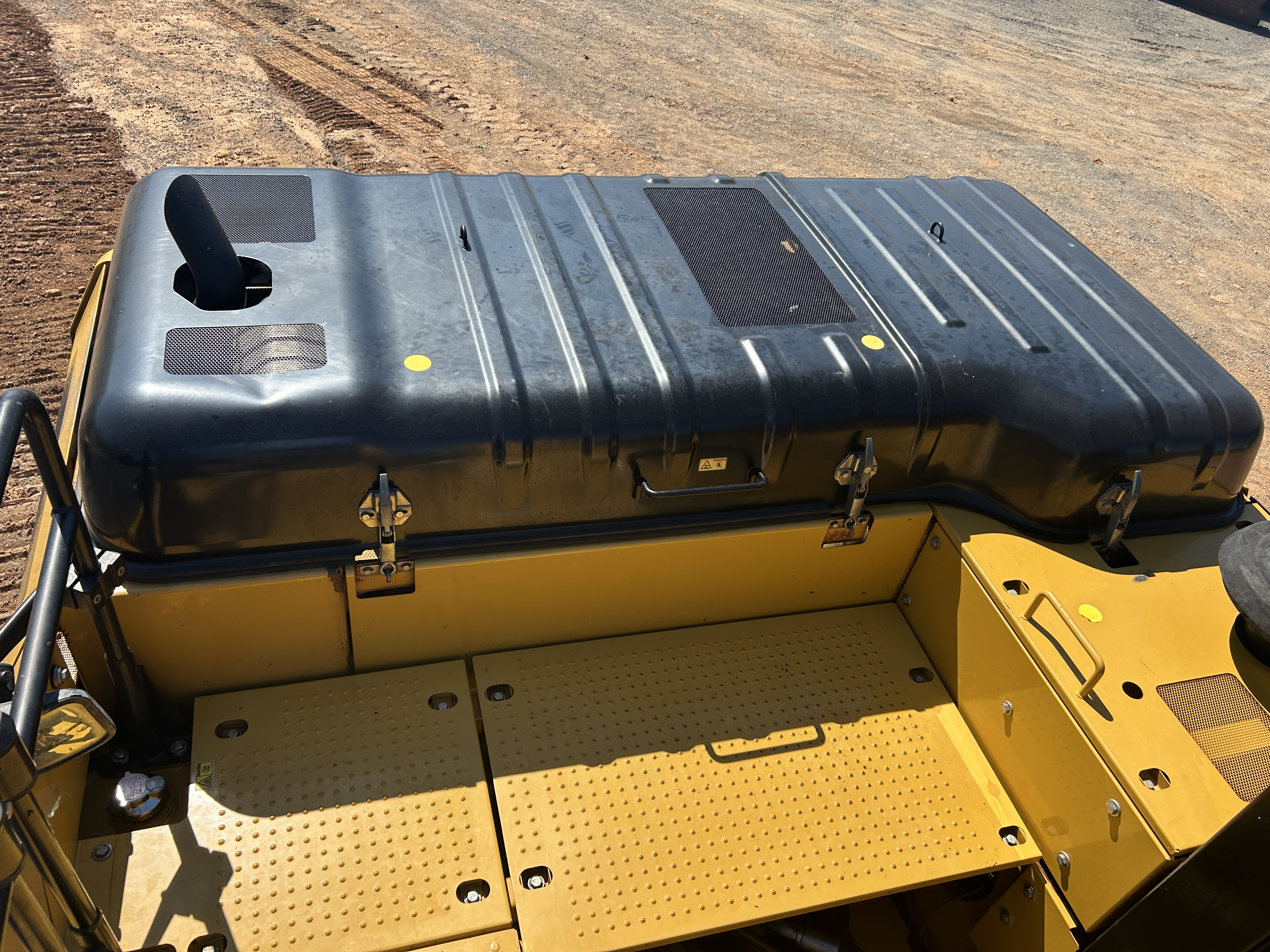 Used 2016 Caterpillar 326FL