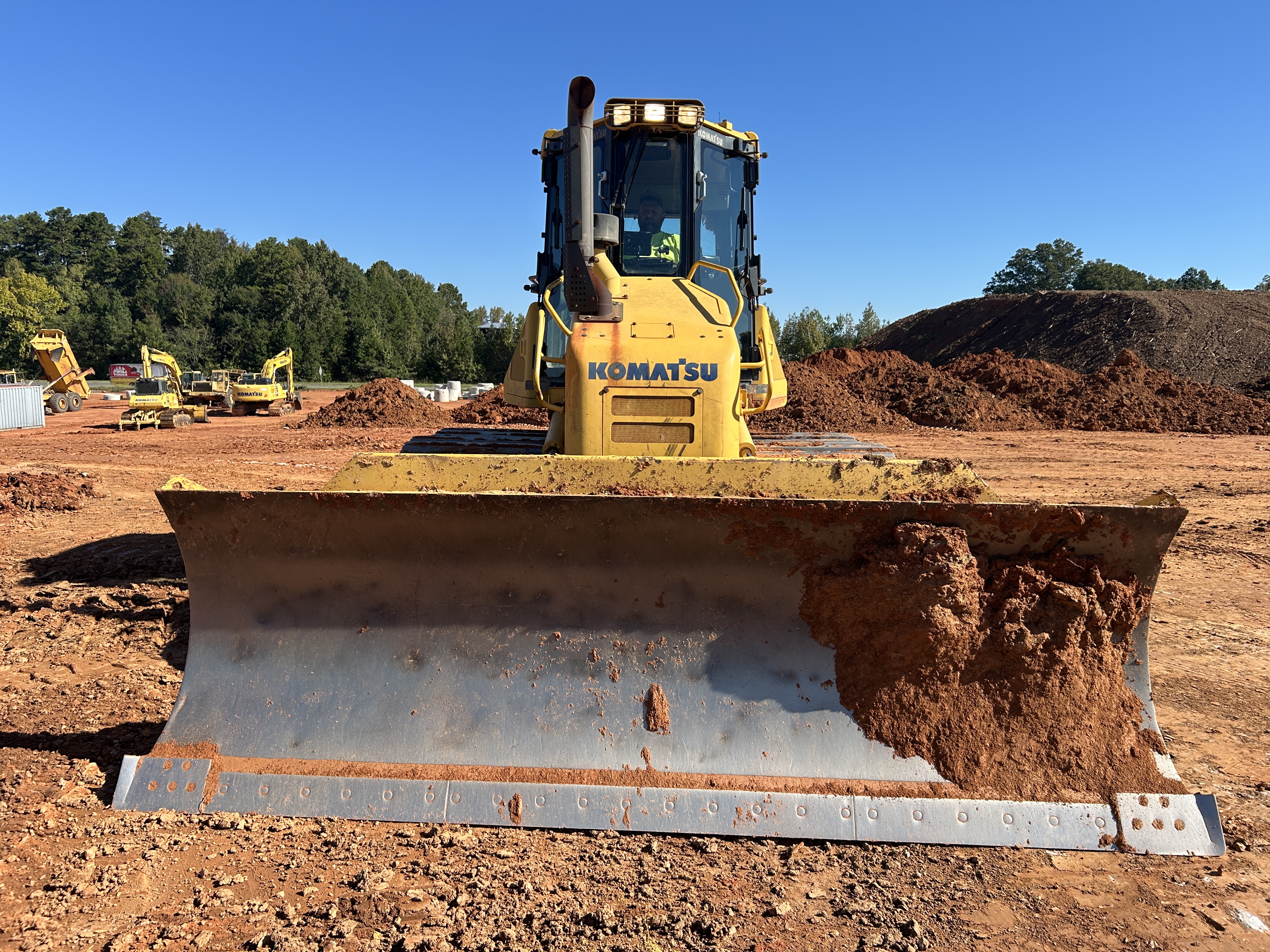 Used 2016 Komatsu D61PXi-24
