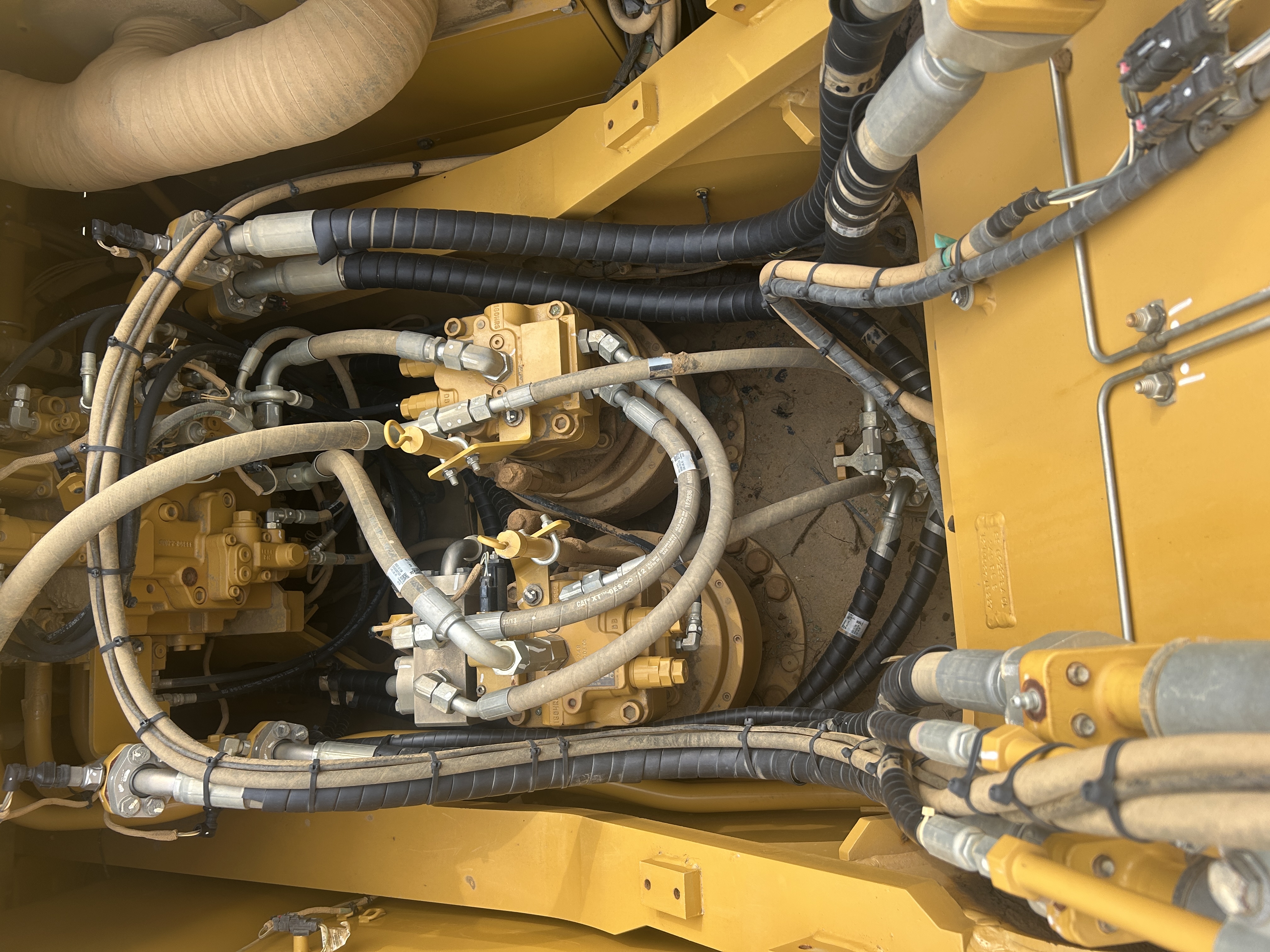 Used 2024 Caterpillar 352 with 3D Earthworks, Warranty, Auto Greaser