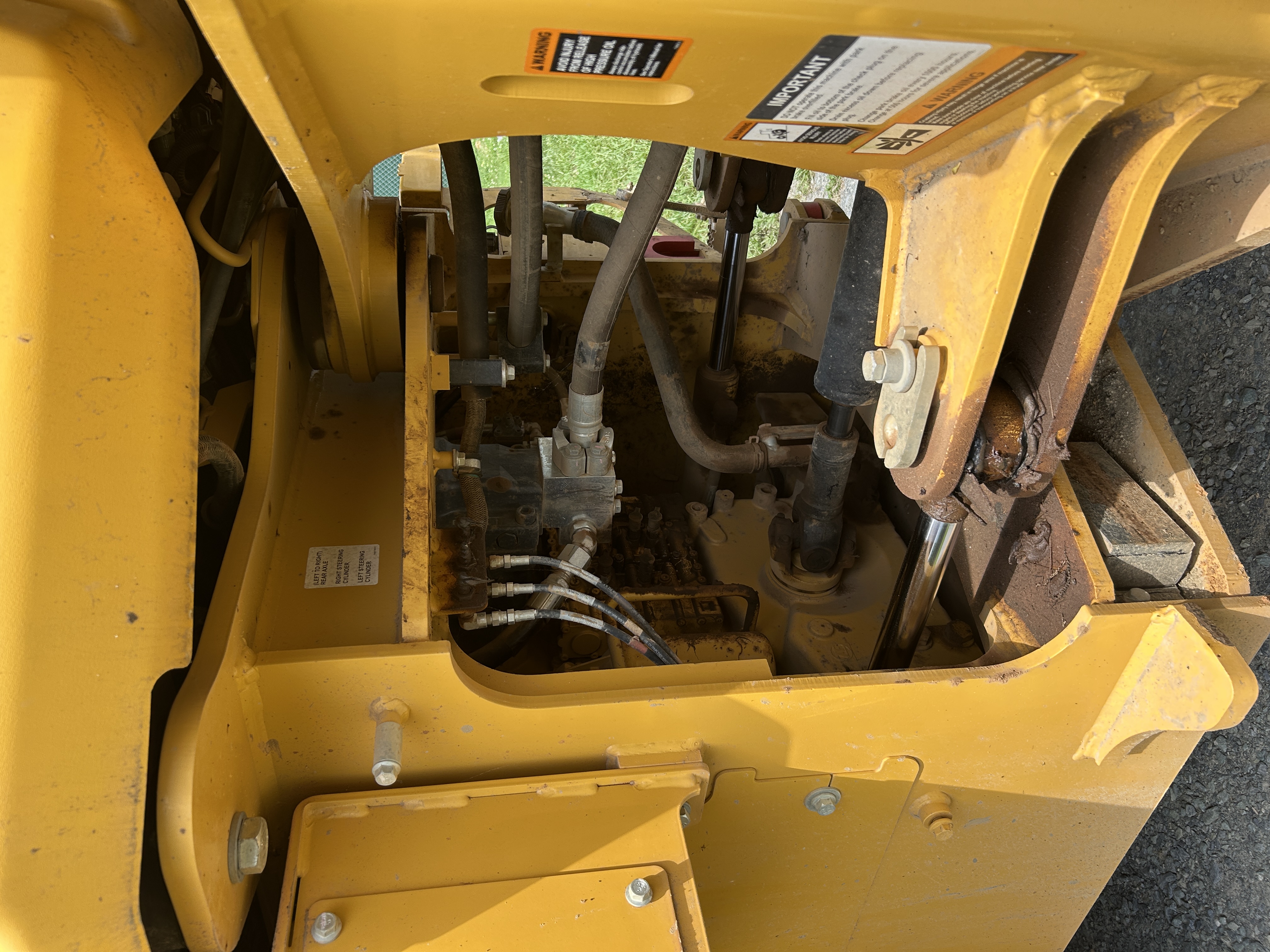 Used 2021 Deere 544 P Series