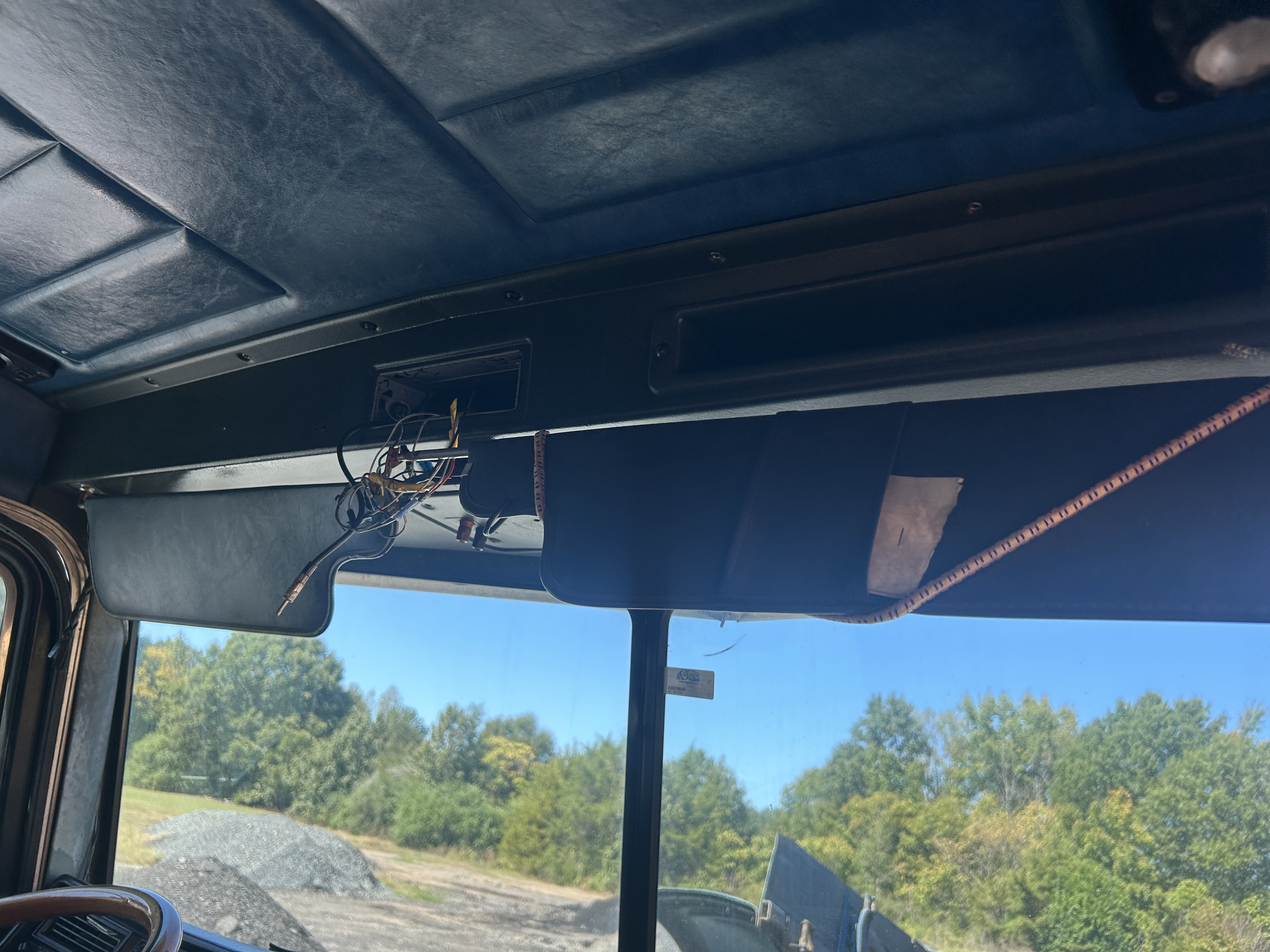 Used 1993 Peterbilt 379 Road Tractor