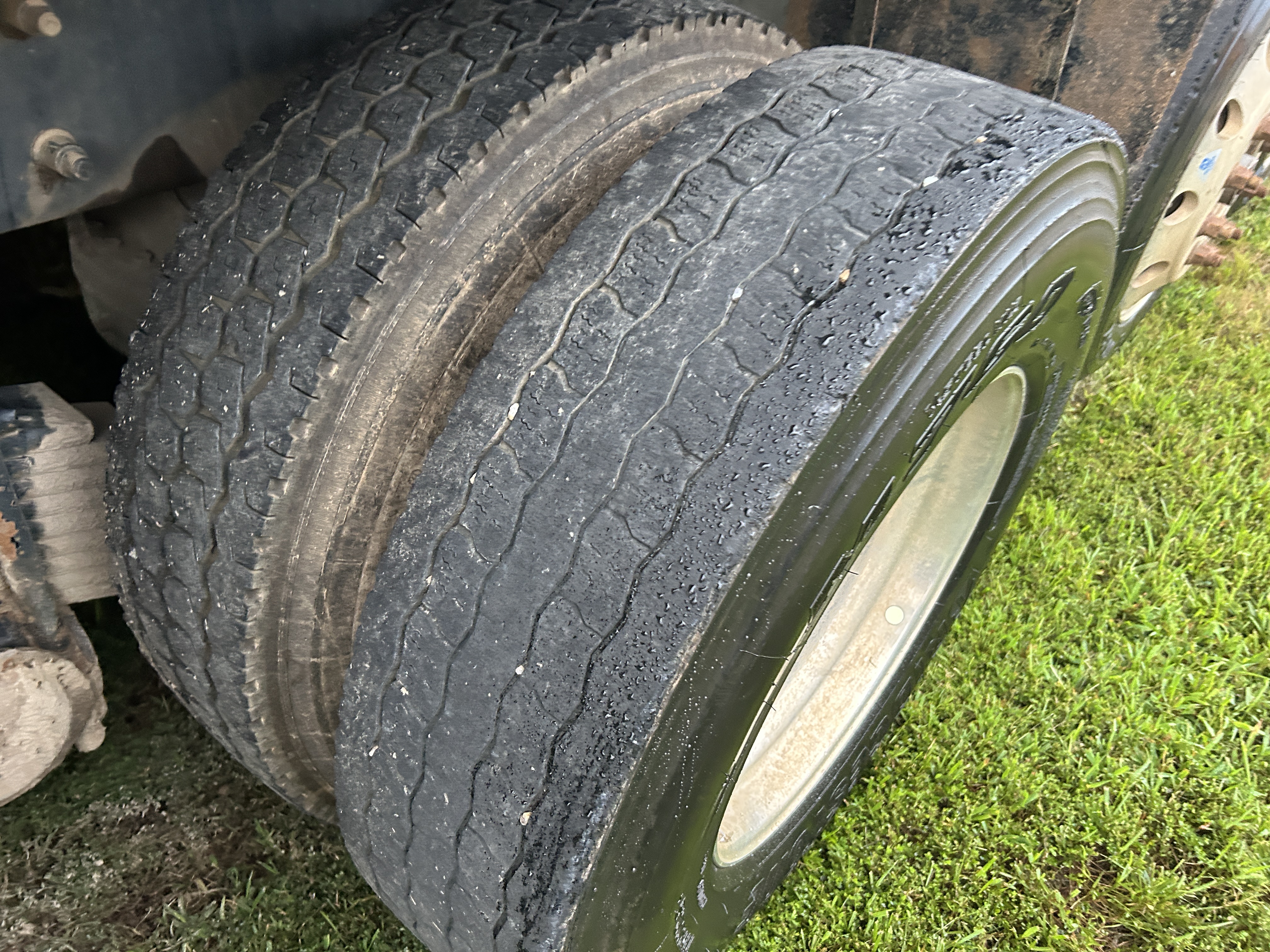 Used 2014 Mack Granite GU713 Quad Axle Dump Truck - Automatic