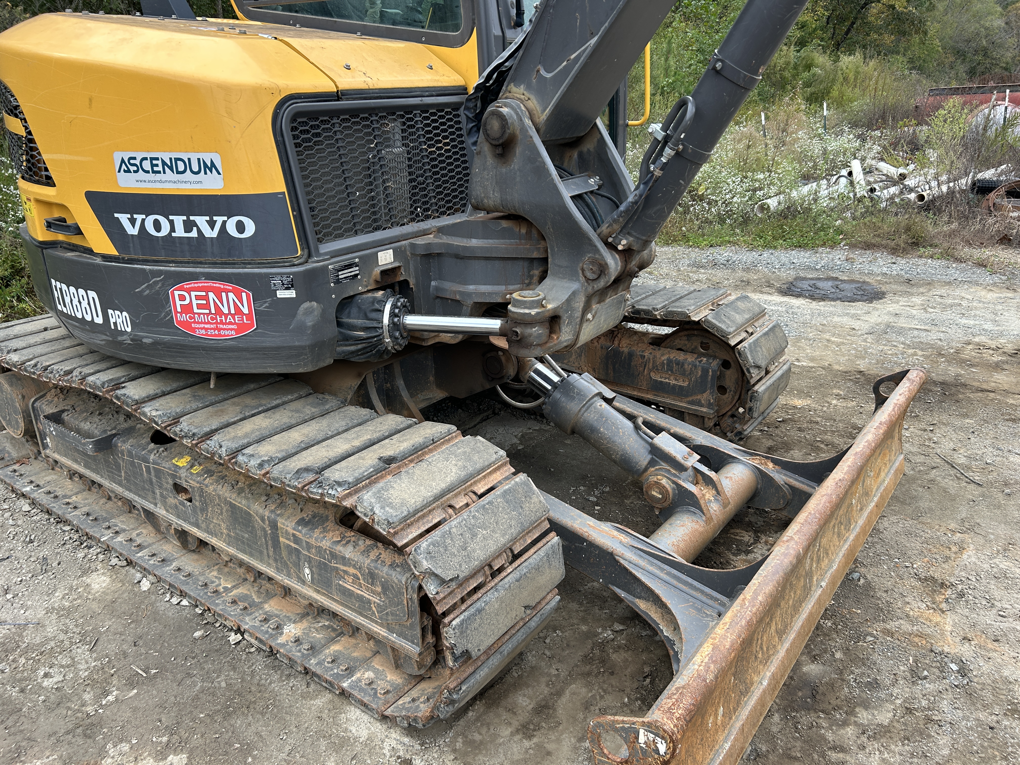 Used 2022 Volvo ECR88D PRO with only 654 hrs, loaded!