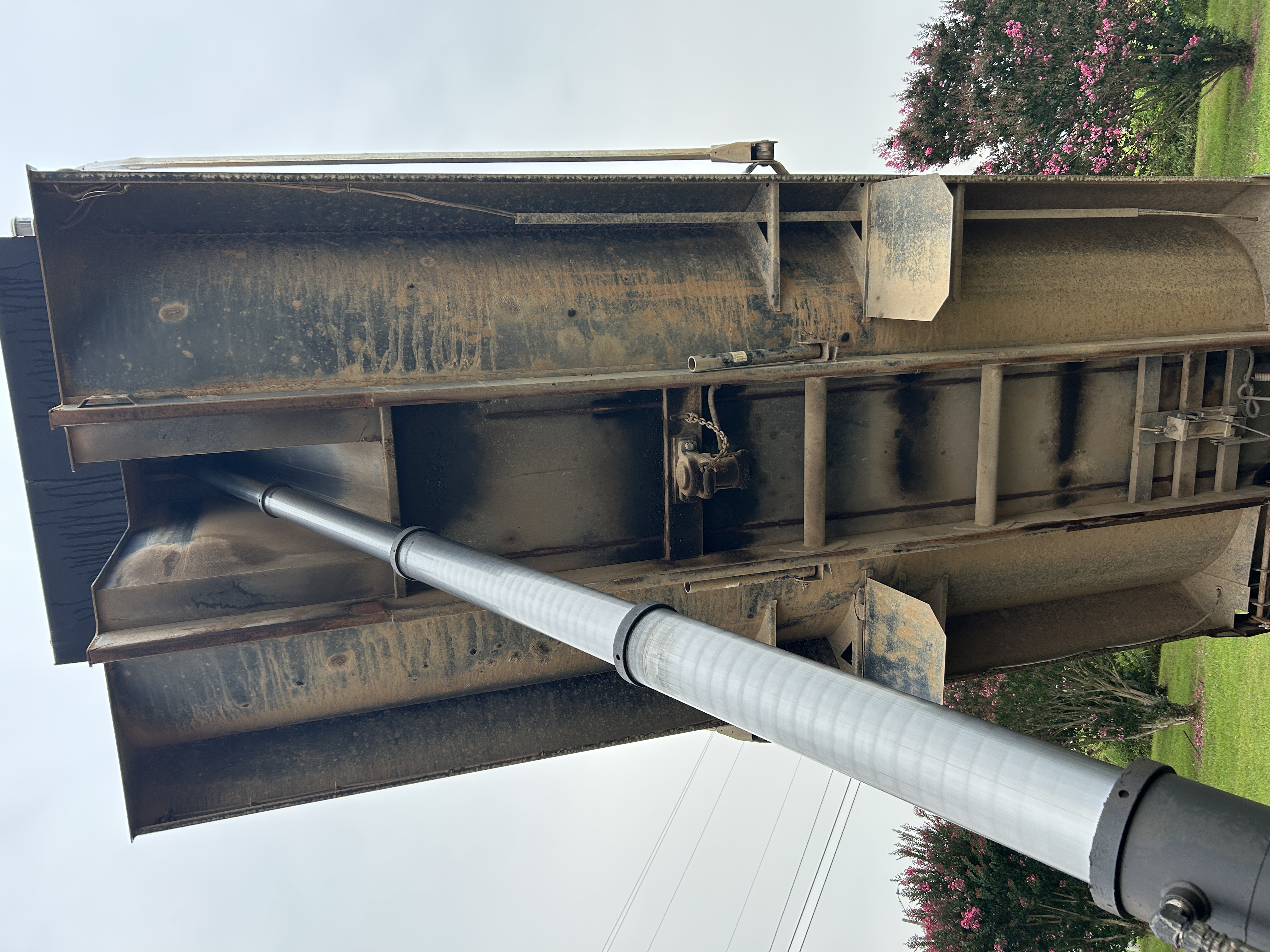 Used 2014 Mack Granite GU713 Quad Axle Dump Truck - Automatic