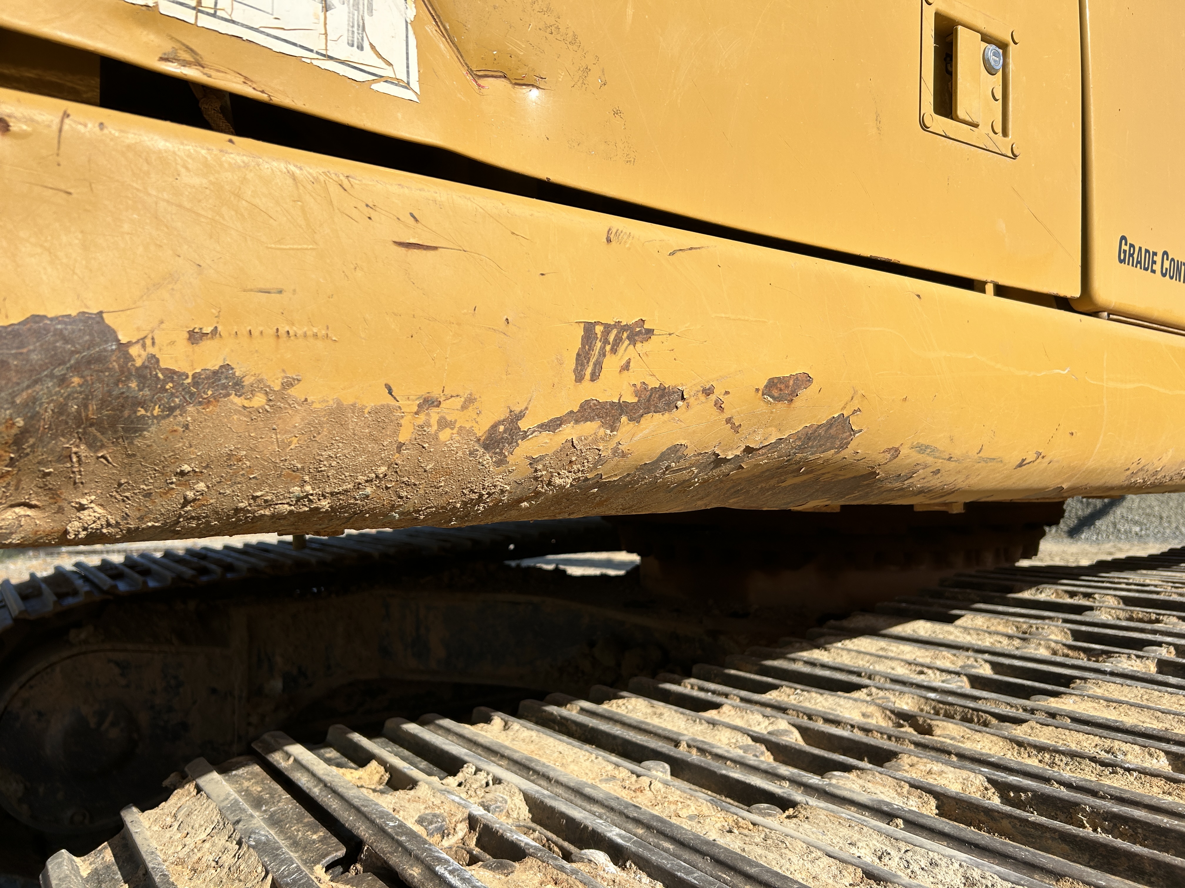 Used 2016 Caterpillar 323FL